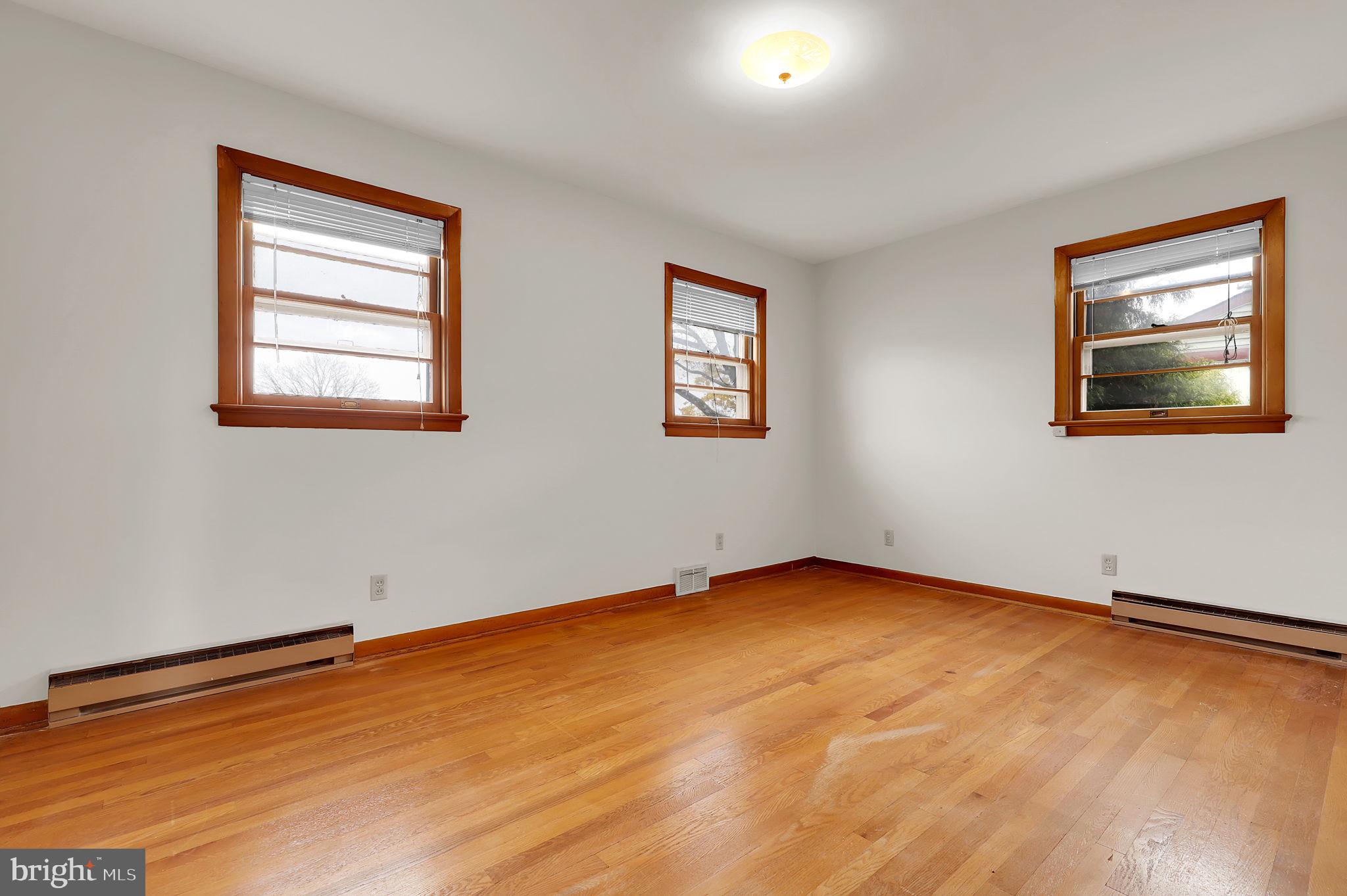 TAMMANY MANOR - Residential