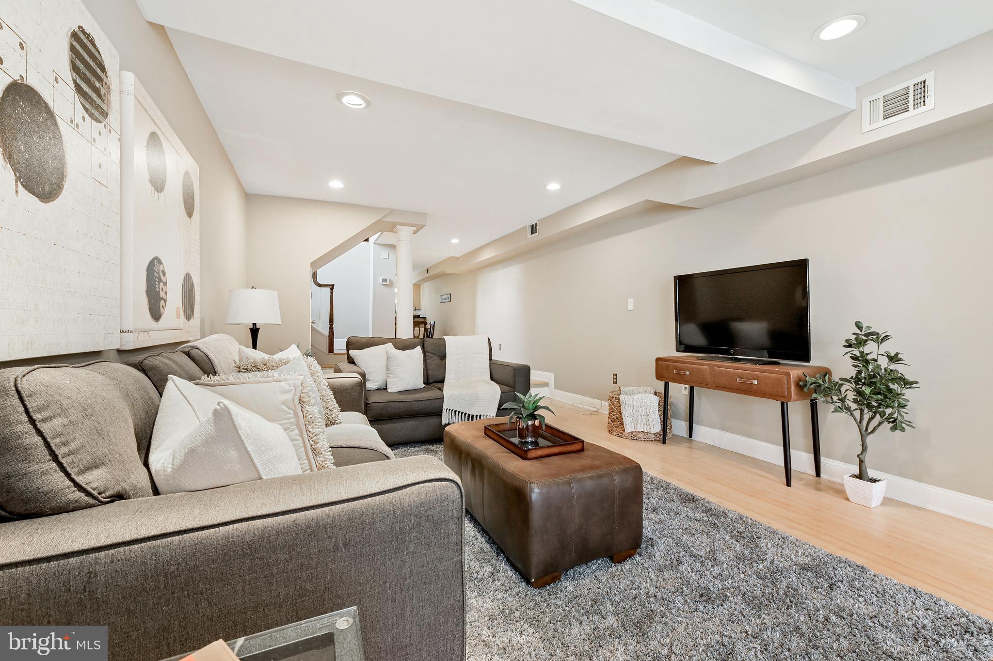 UPPER FELLS POINT - Residential