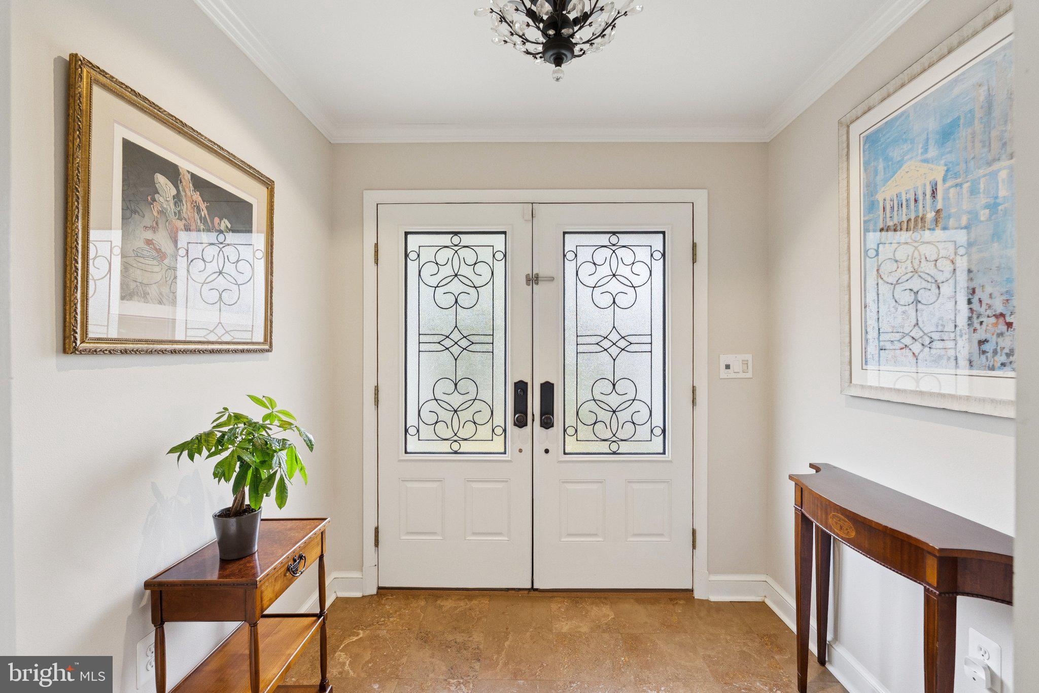 MARY KNOLLS - Residential