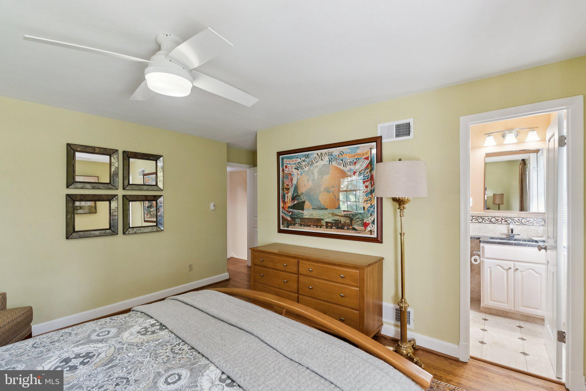 MARY KNOLLS - Residential