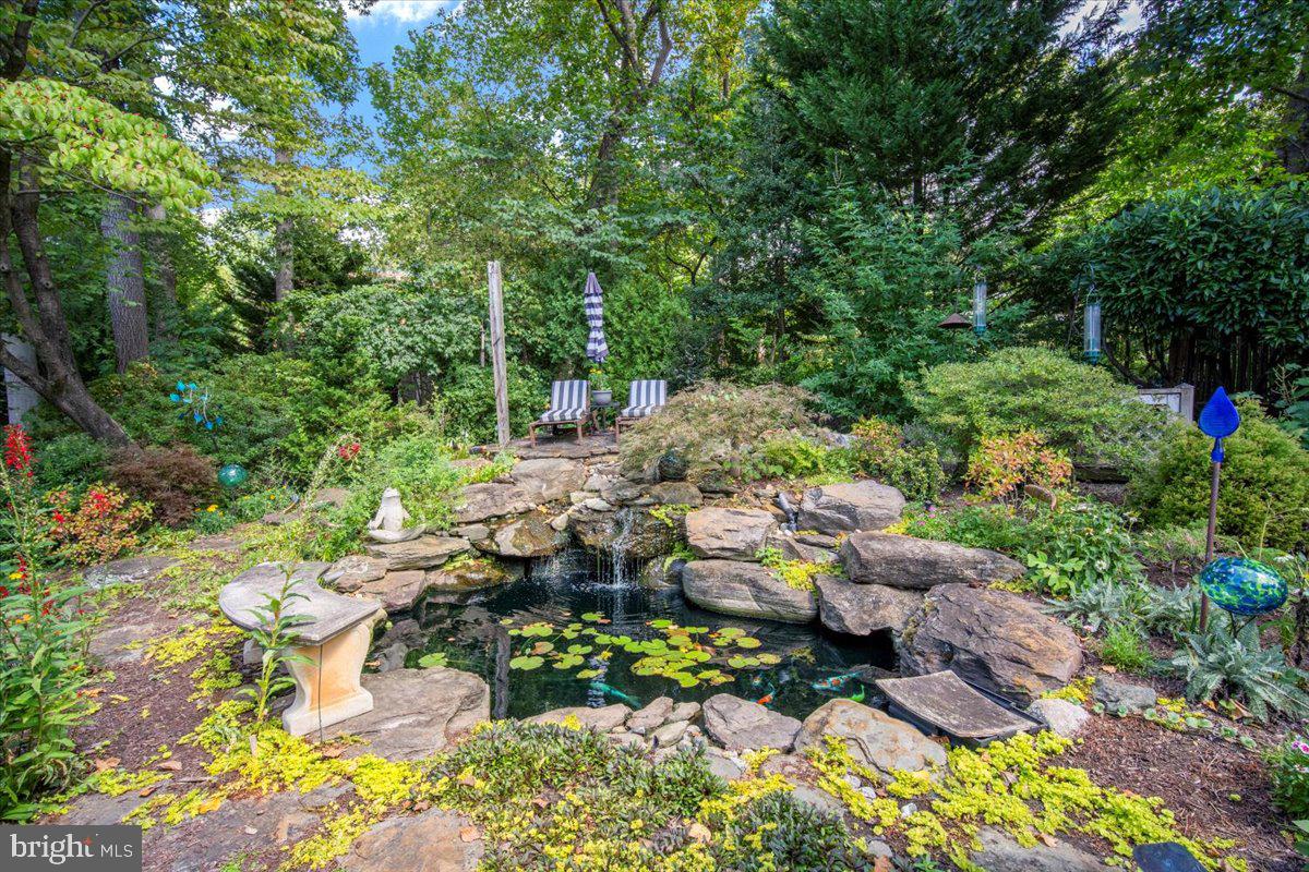 MARY KNOLLS - Residential