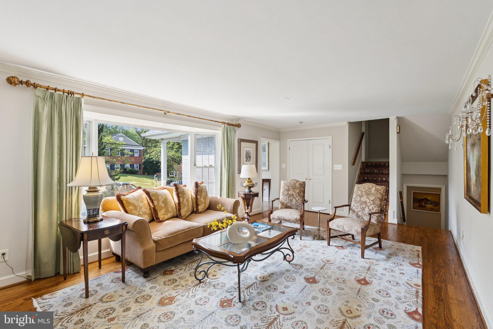 MARY KNOLLS - Residential