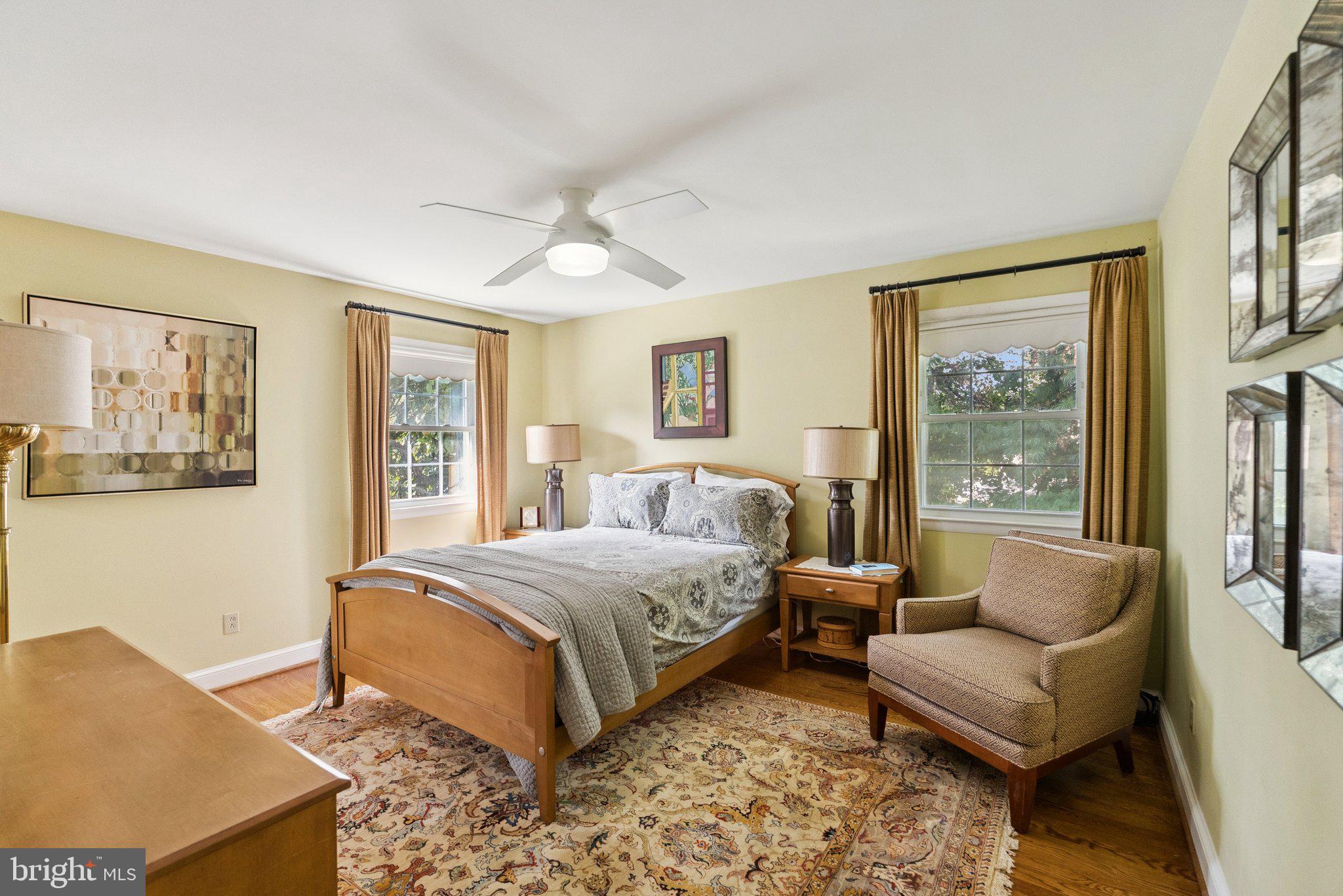 MARY KNOLLS - Residential