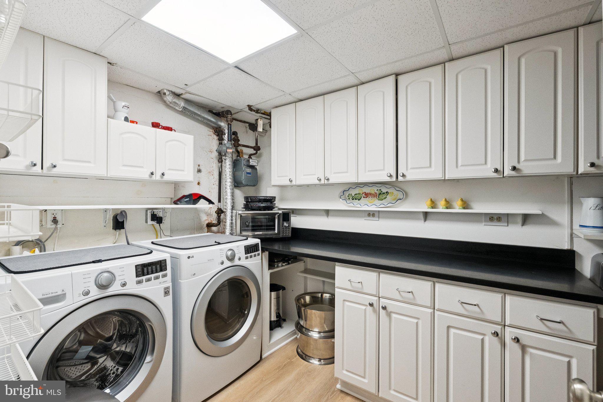 MARY KNOLLS - Residential