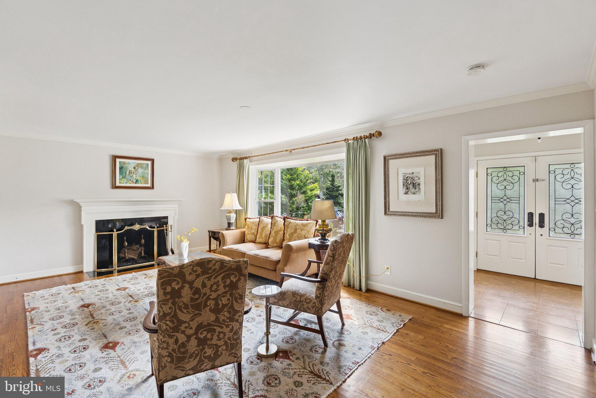 MARY KNOLLS - Residential