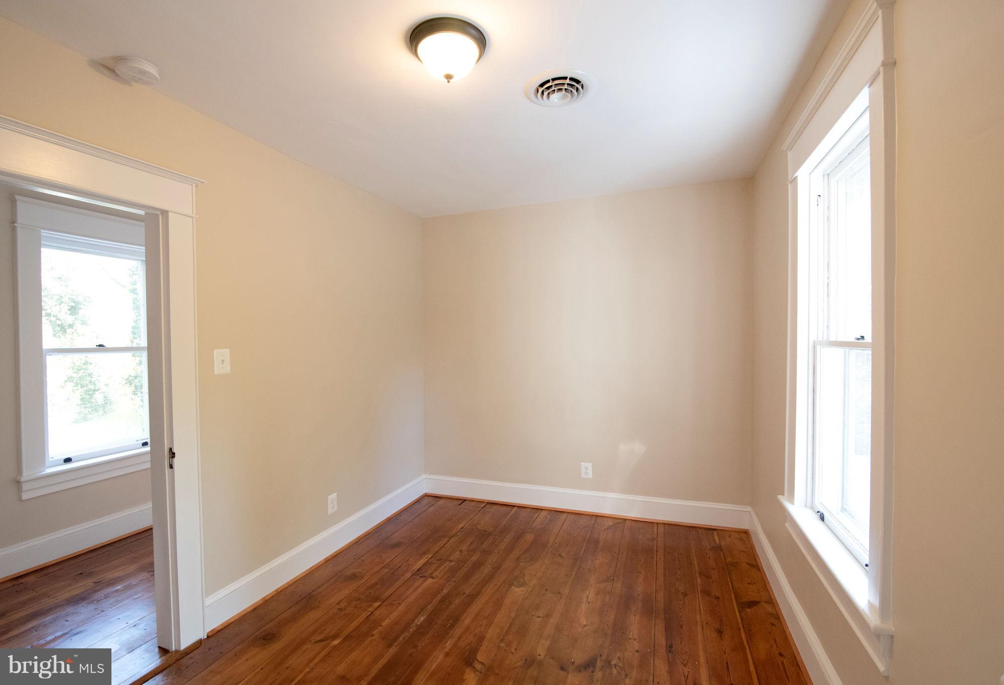 HARPERS FERRY CORPORATION - Residential Lease