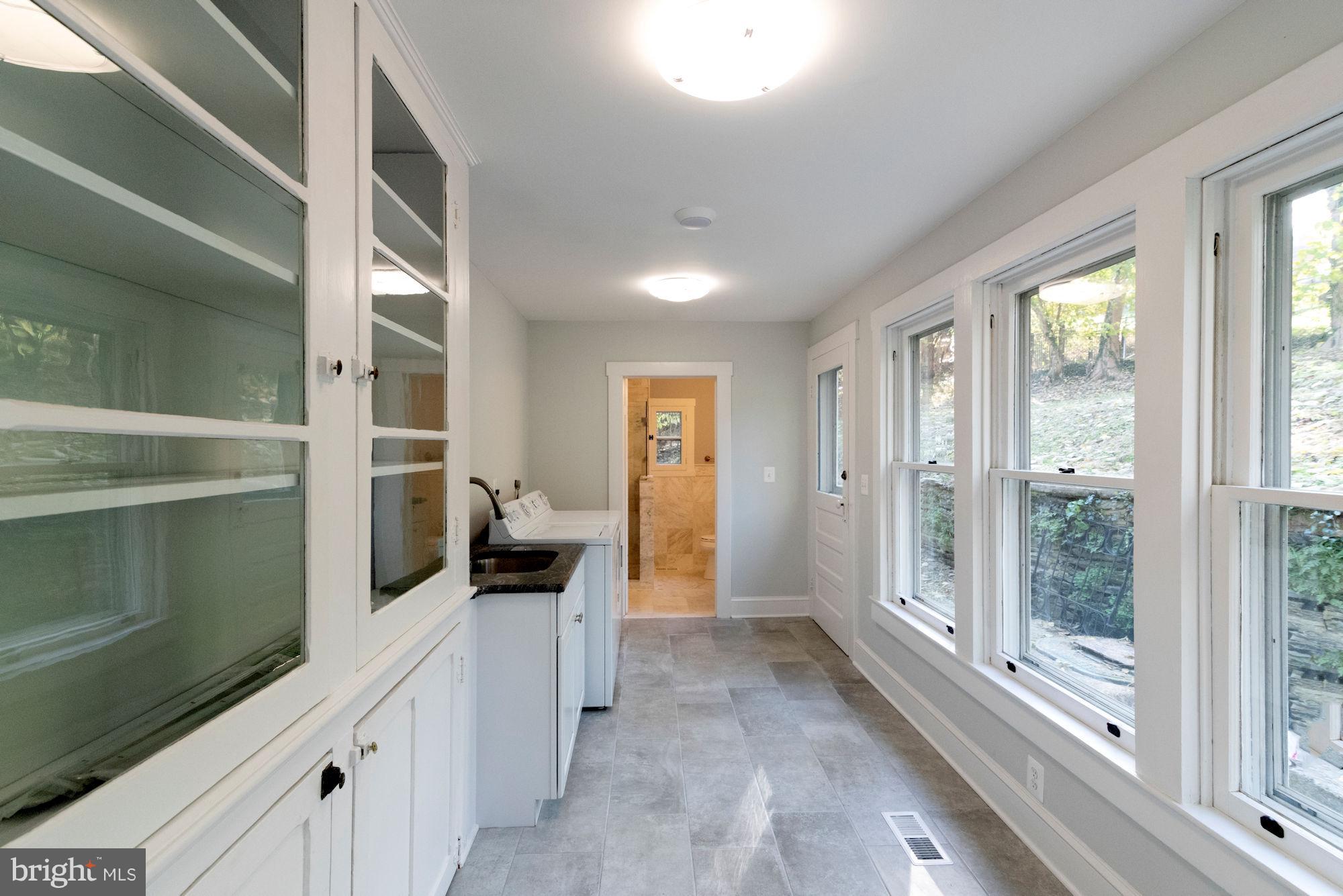 HARPERS FERRY CORPORATION - Residential Lease