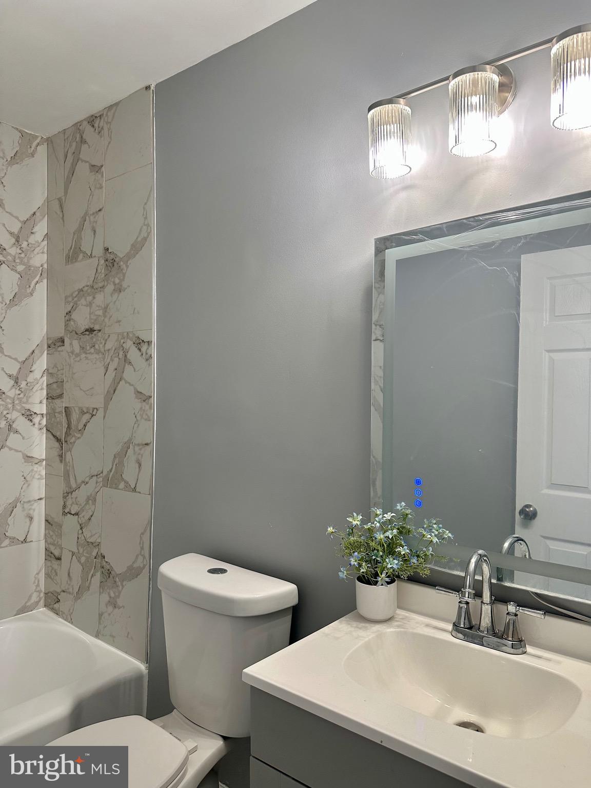 BAYLY - Residential