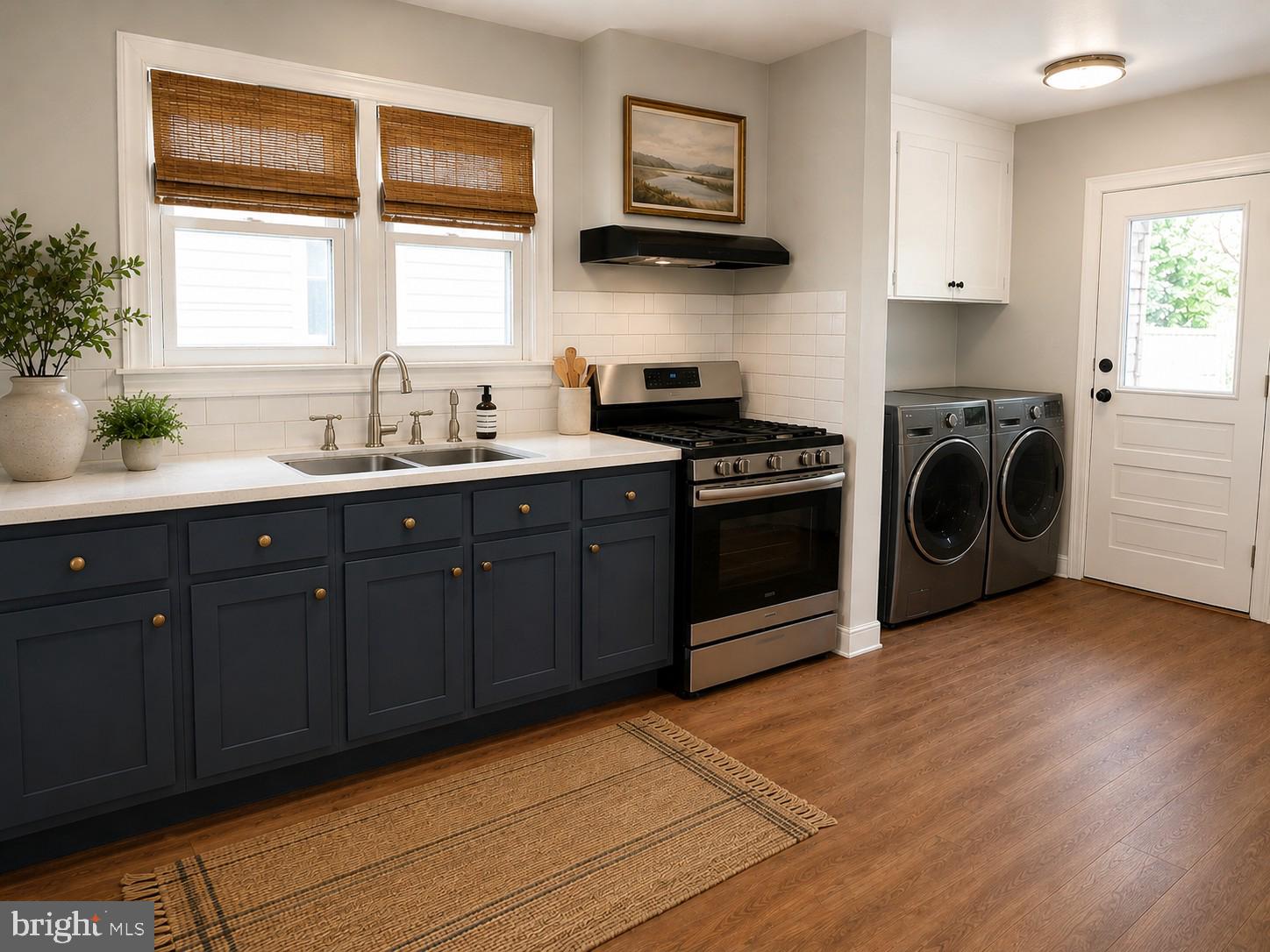 BAYLY - Residential