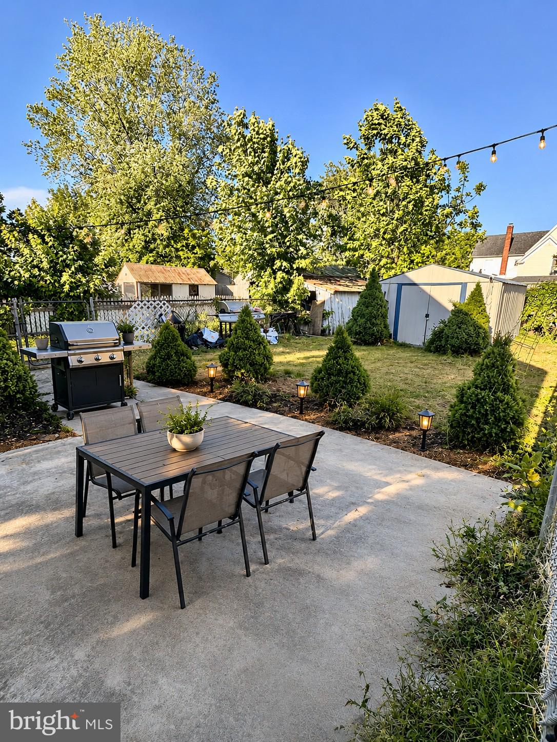 BAYLY - Residential