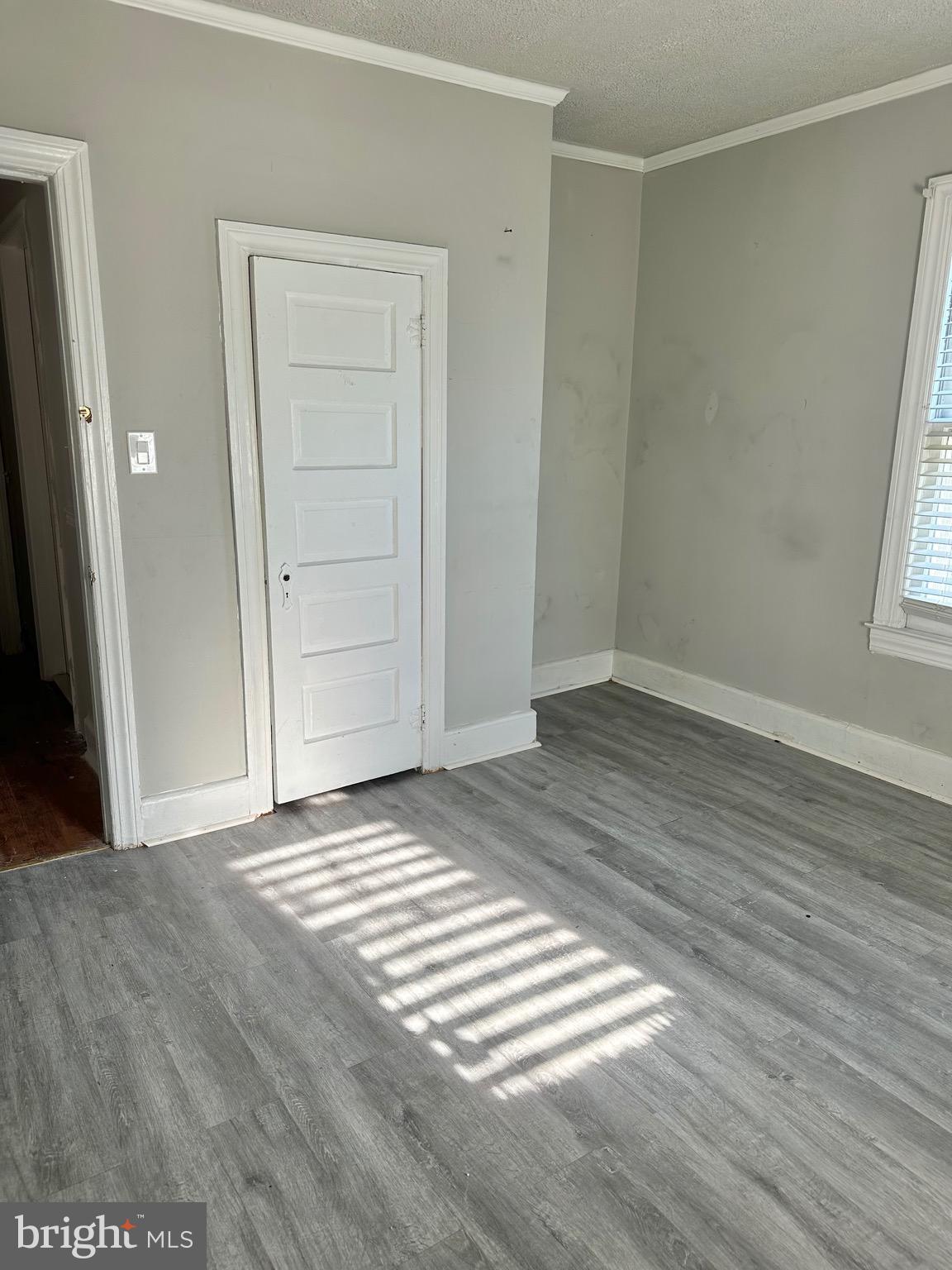 BAYLY - Residential