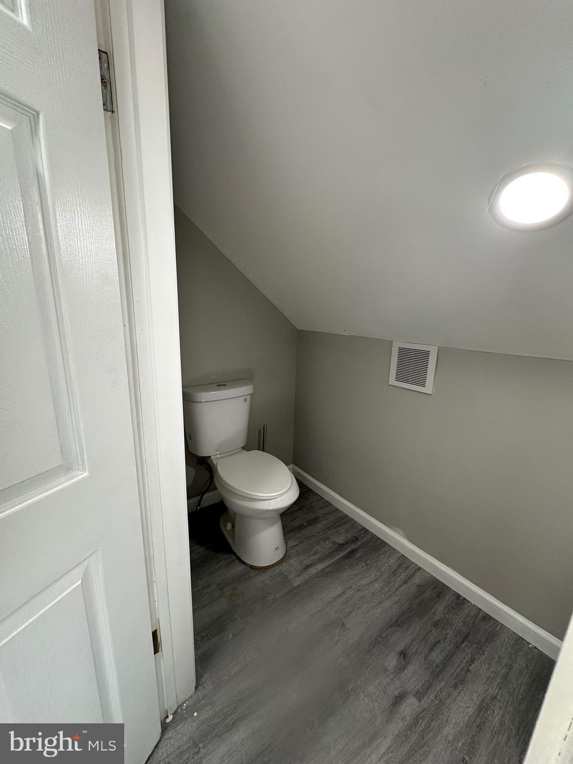 BAYLY - Residential