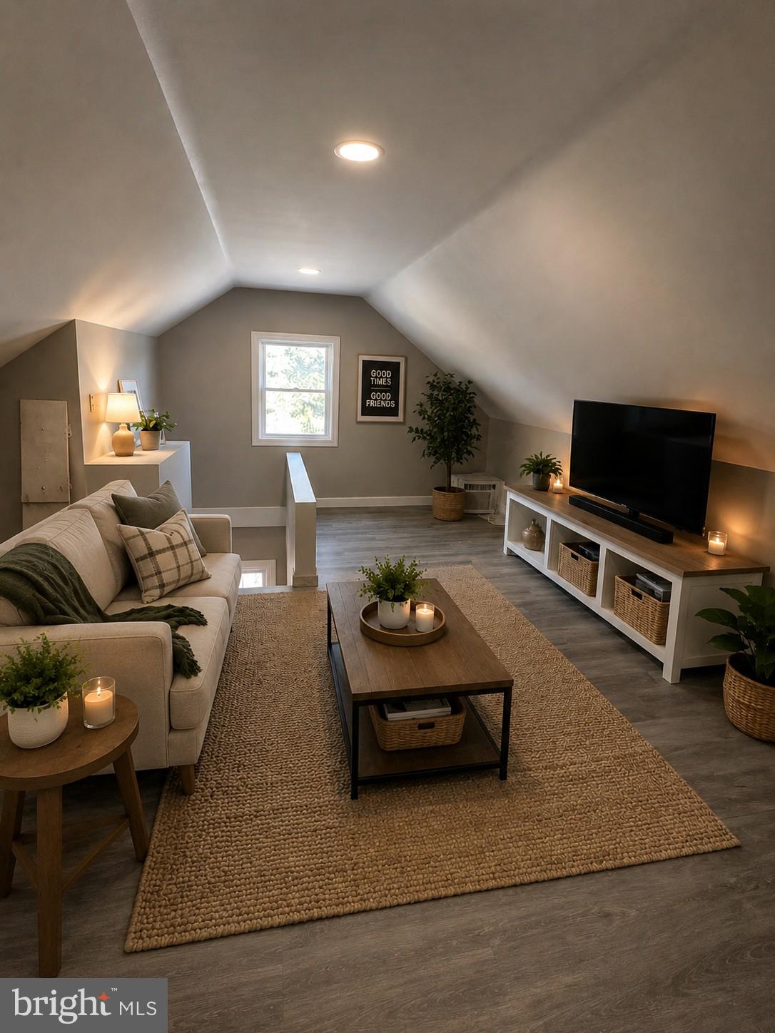 BAYLY - Residential