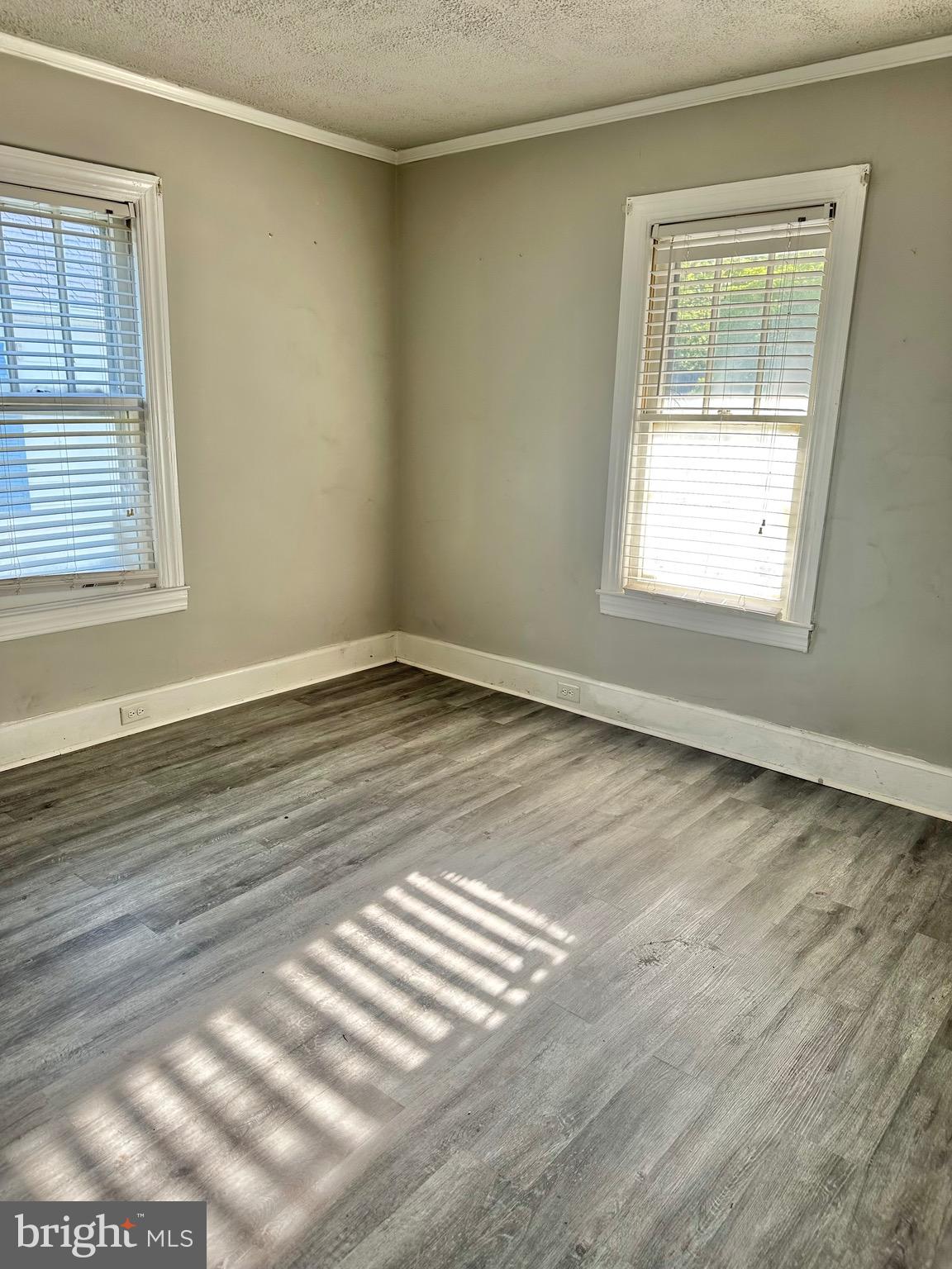 BAYLY - Residential