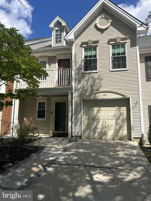 Townhouse For Sale - 40 La Costa Drive<br/> BLACKWOOD, NJ 08012