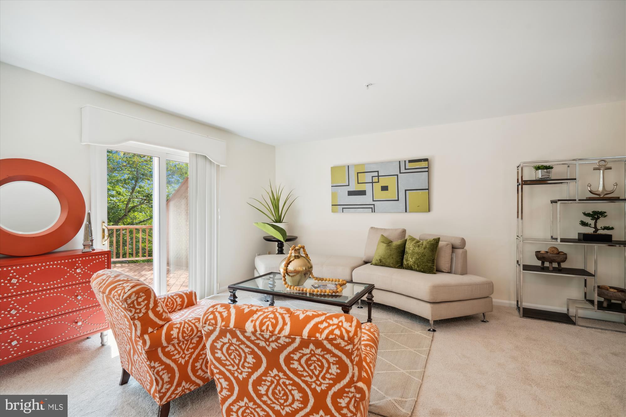 RUSSETT - Residential