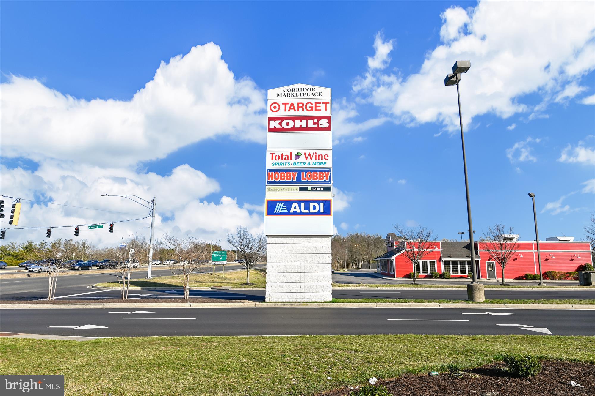 RUSSETT - Residential