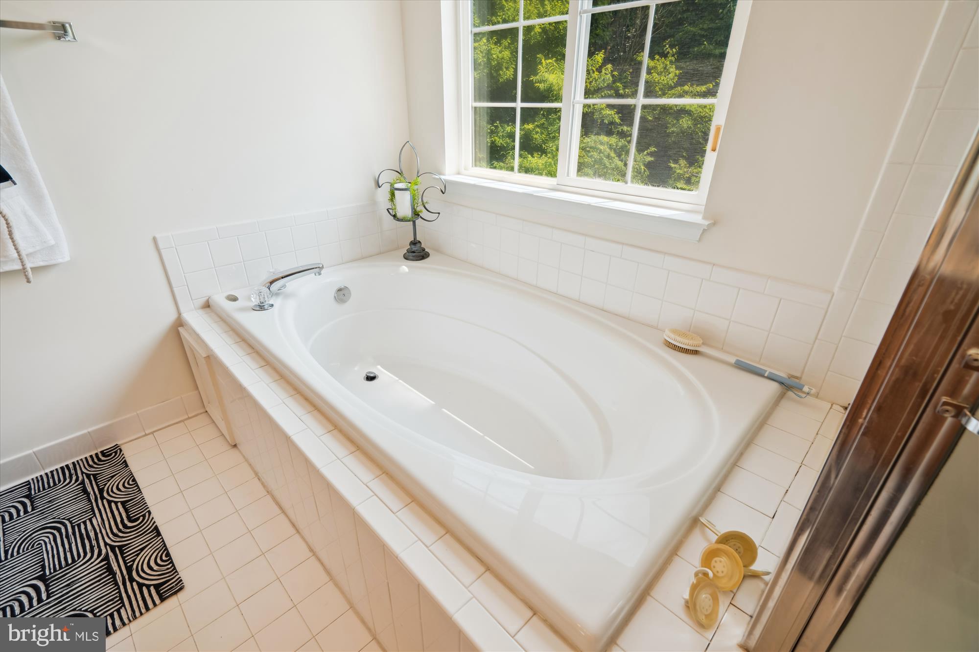 RUSSETT - Residential