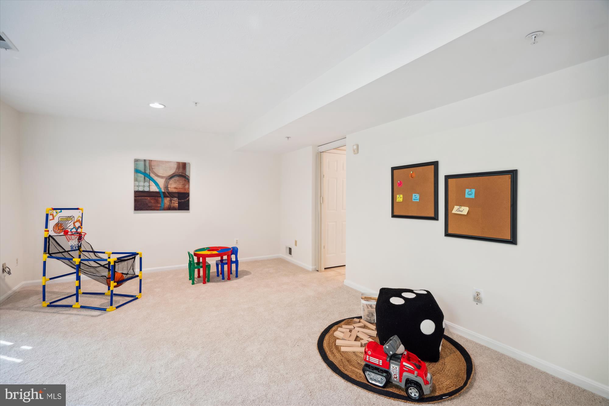 RUSSETT - Residential