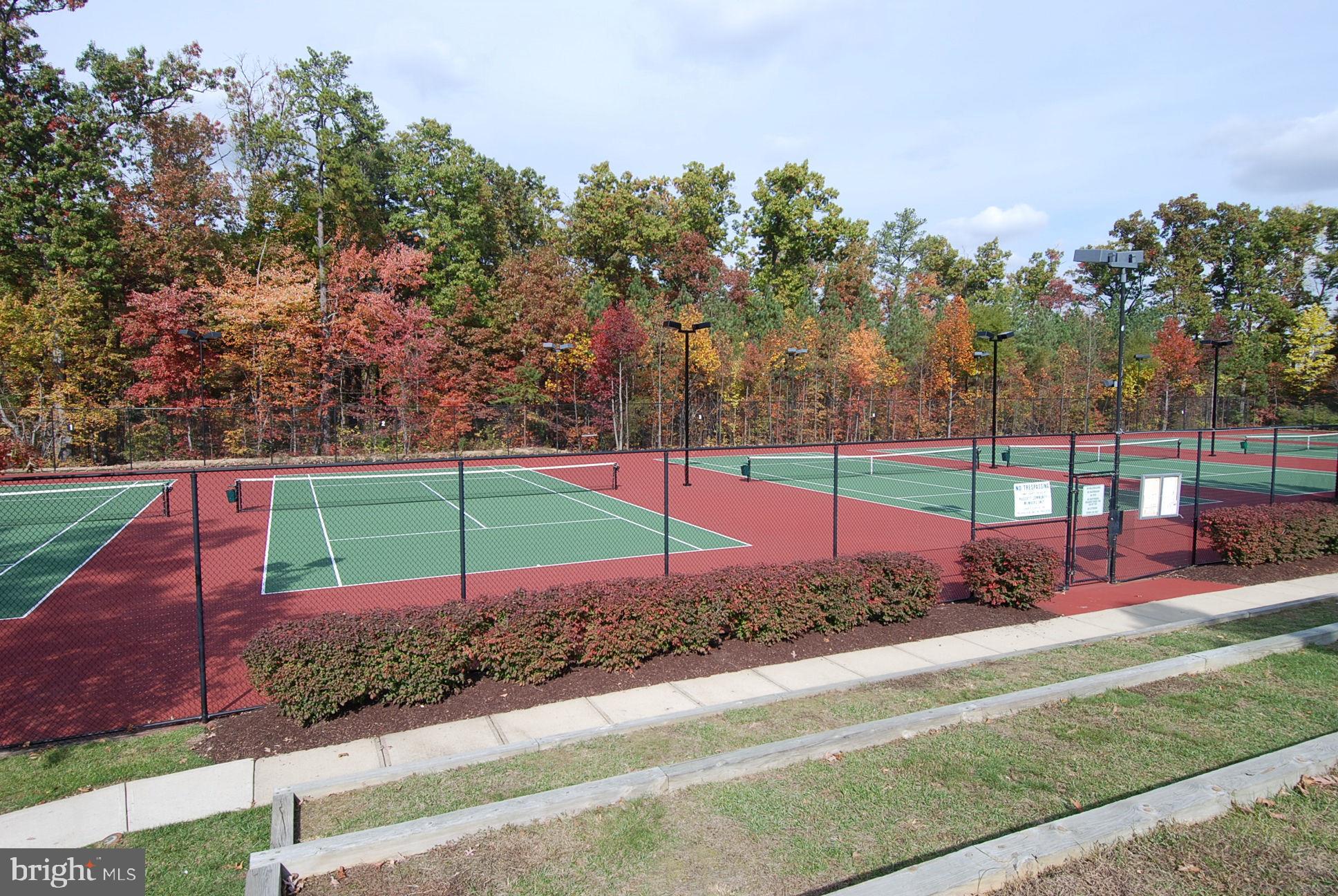 RUSSETT - Residential