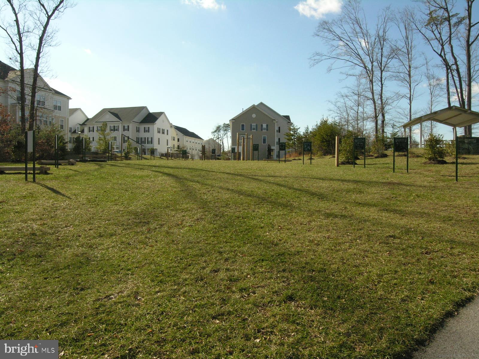 RUSSETT - Residential