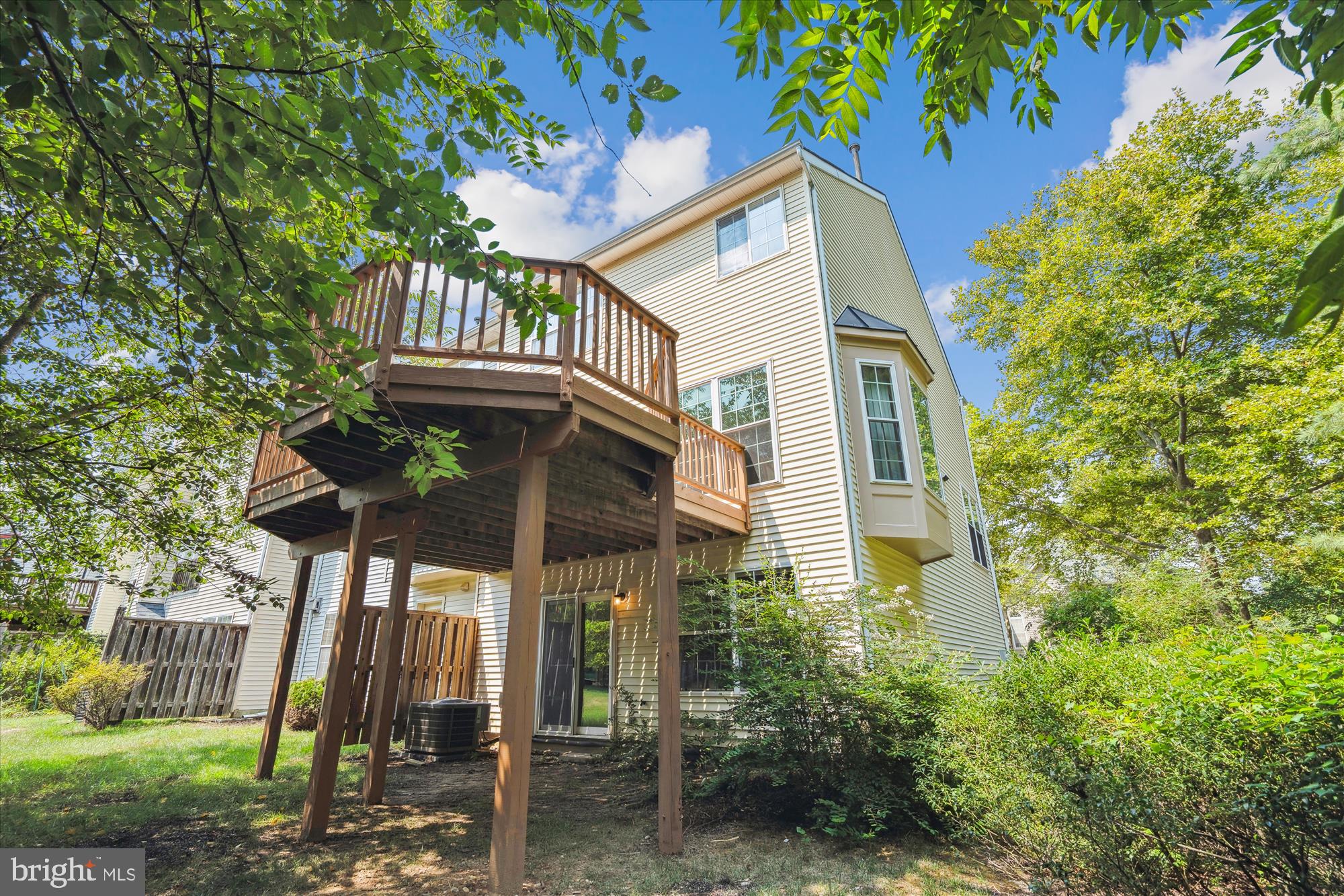 RUSSETT - Residential