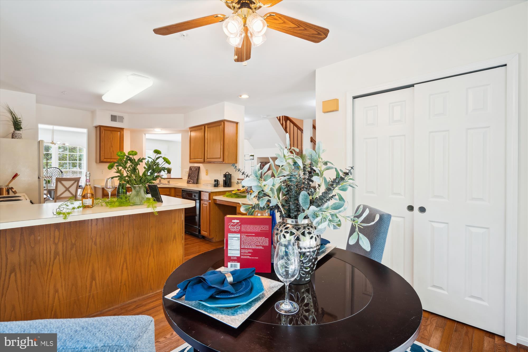 RUSSETT - Residential