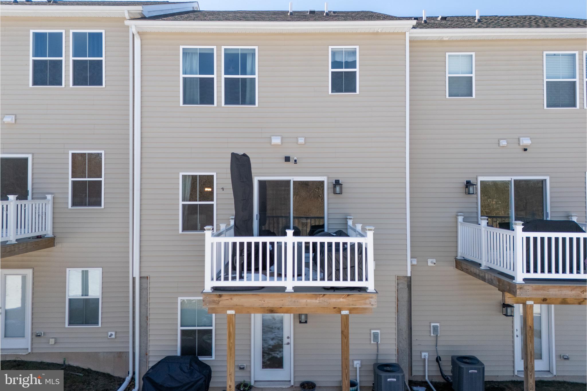 BROOKSIDE COURT AT UPPER SAUCON - Residential