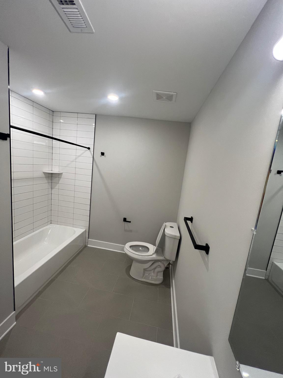 NORTH CENTRAL - Residential Lease