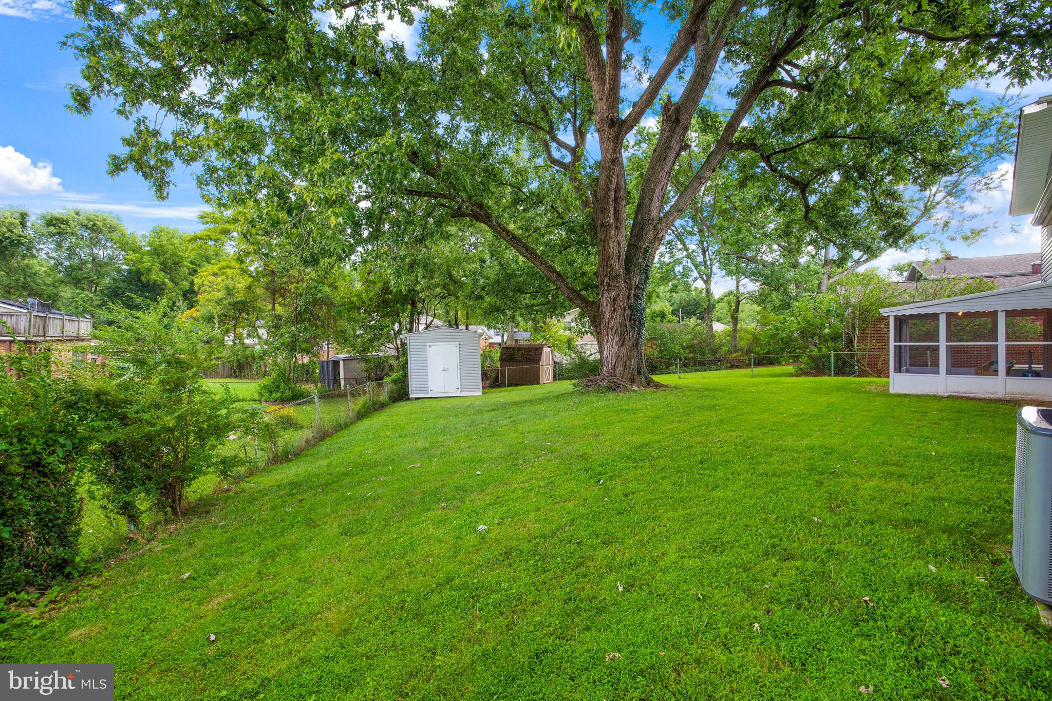 WHEATON VIEW - Residential