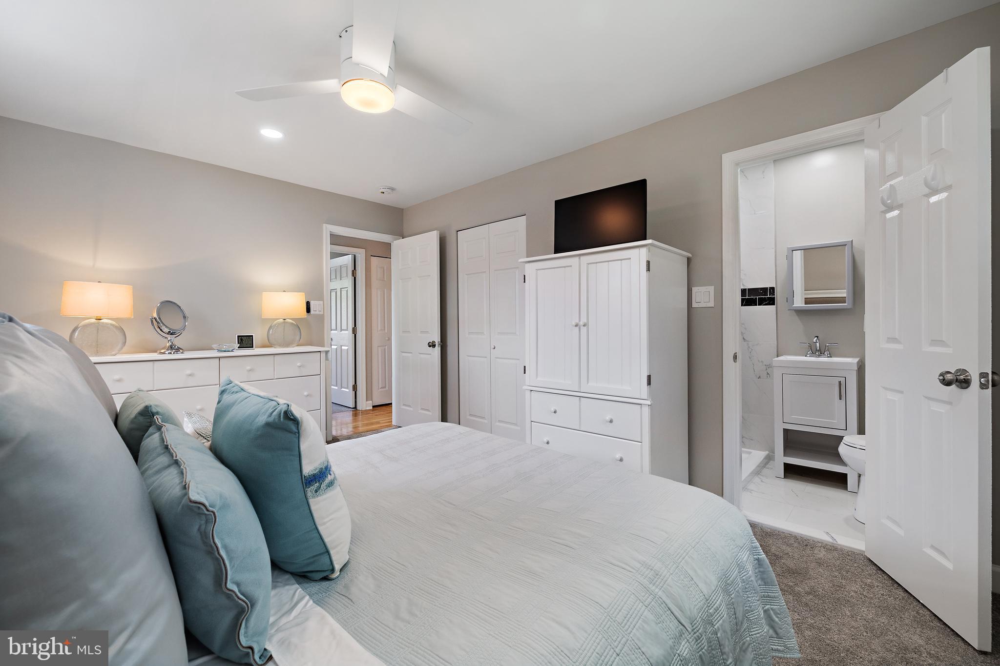 WHEATON VIEW - Residential