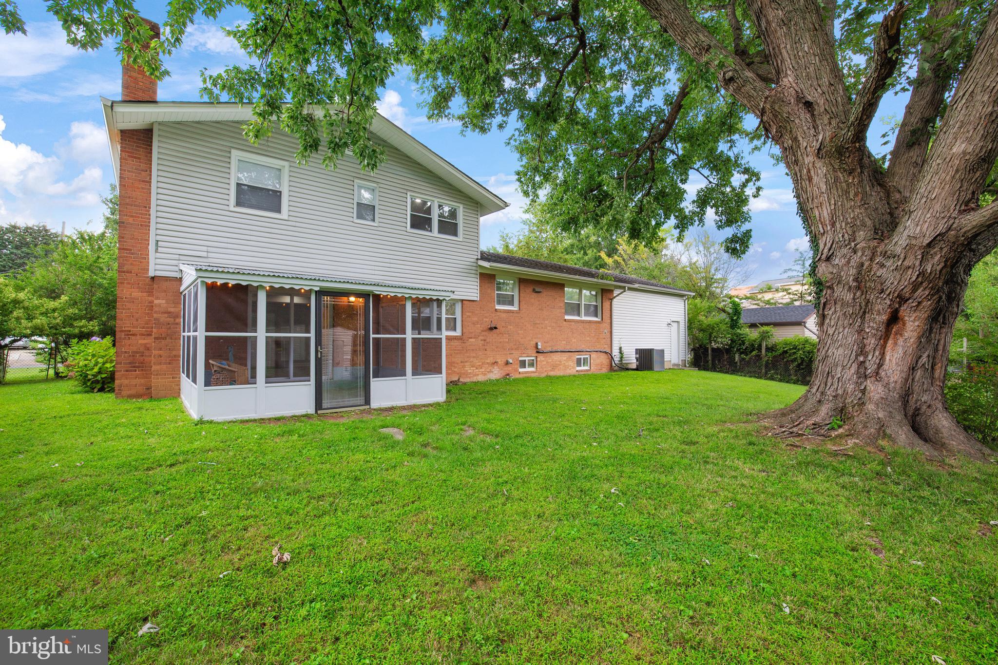 WHEATON VIEW - Residential