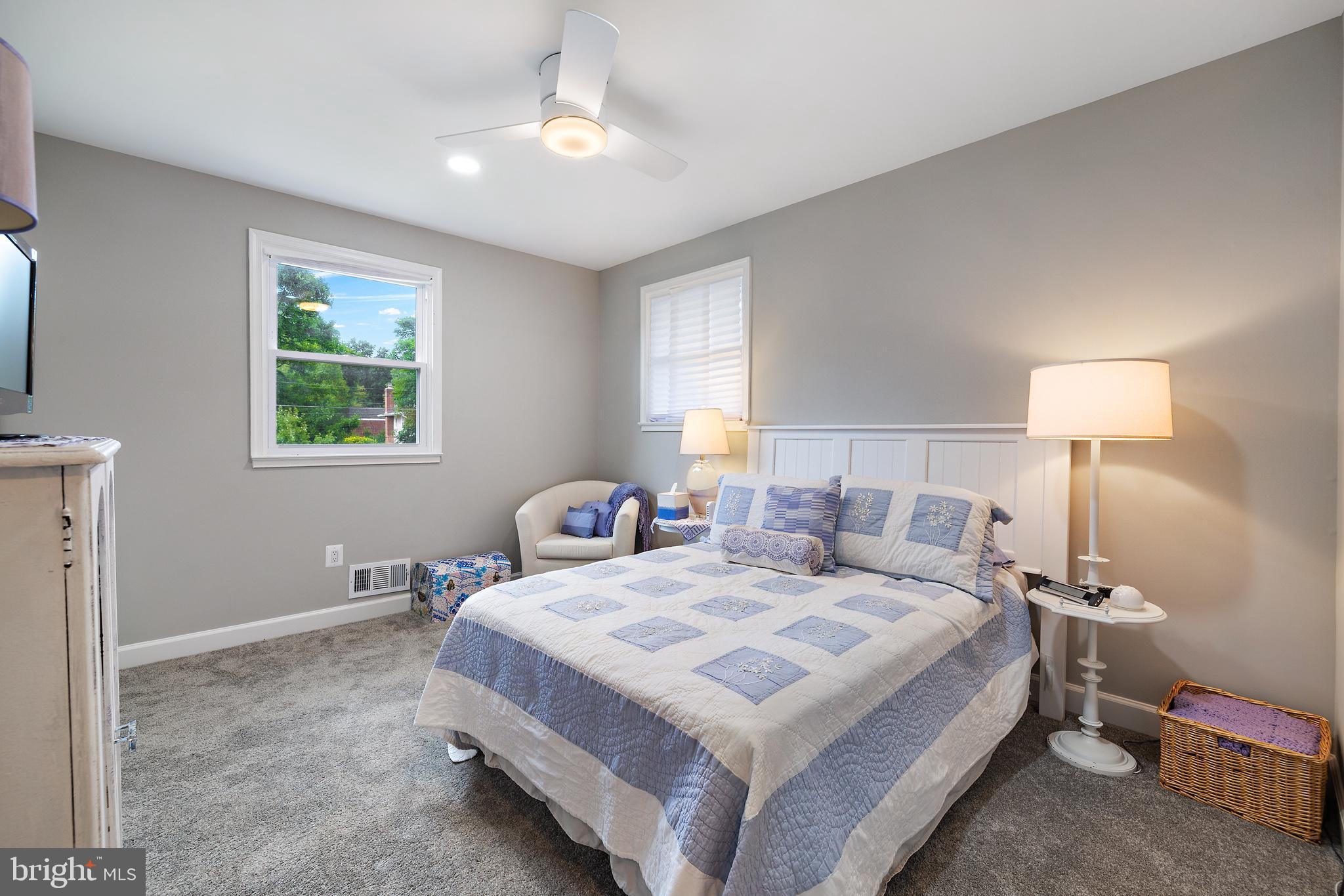 WHEATON VIEW - Residential