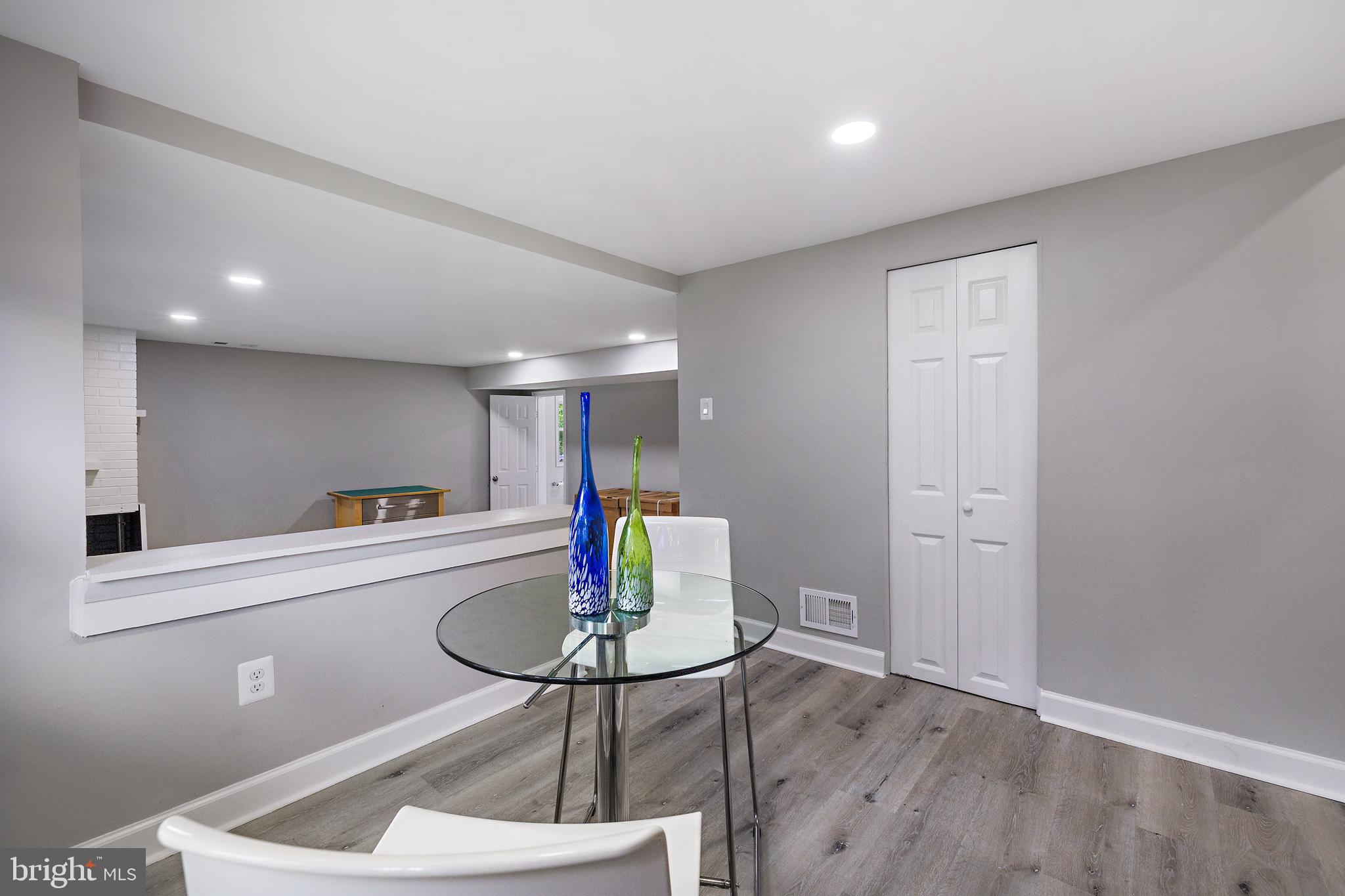 WHEATON VIEW - Residential