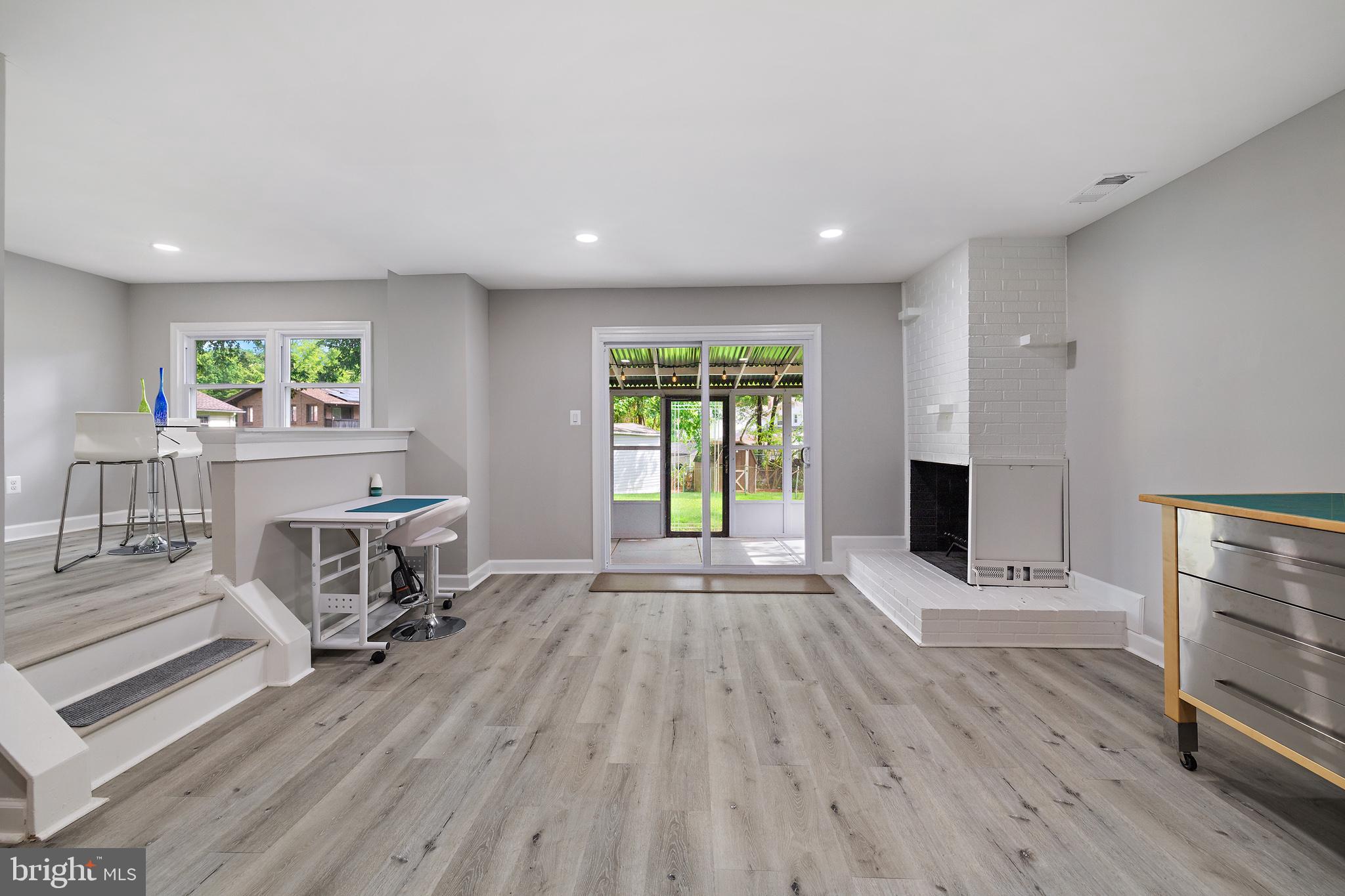 WHEATON VIEW - Residential