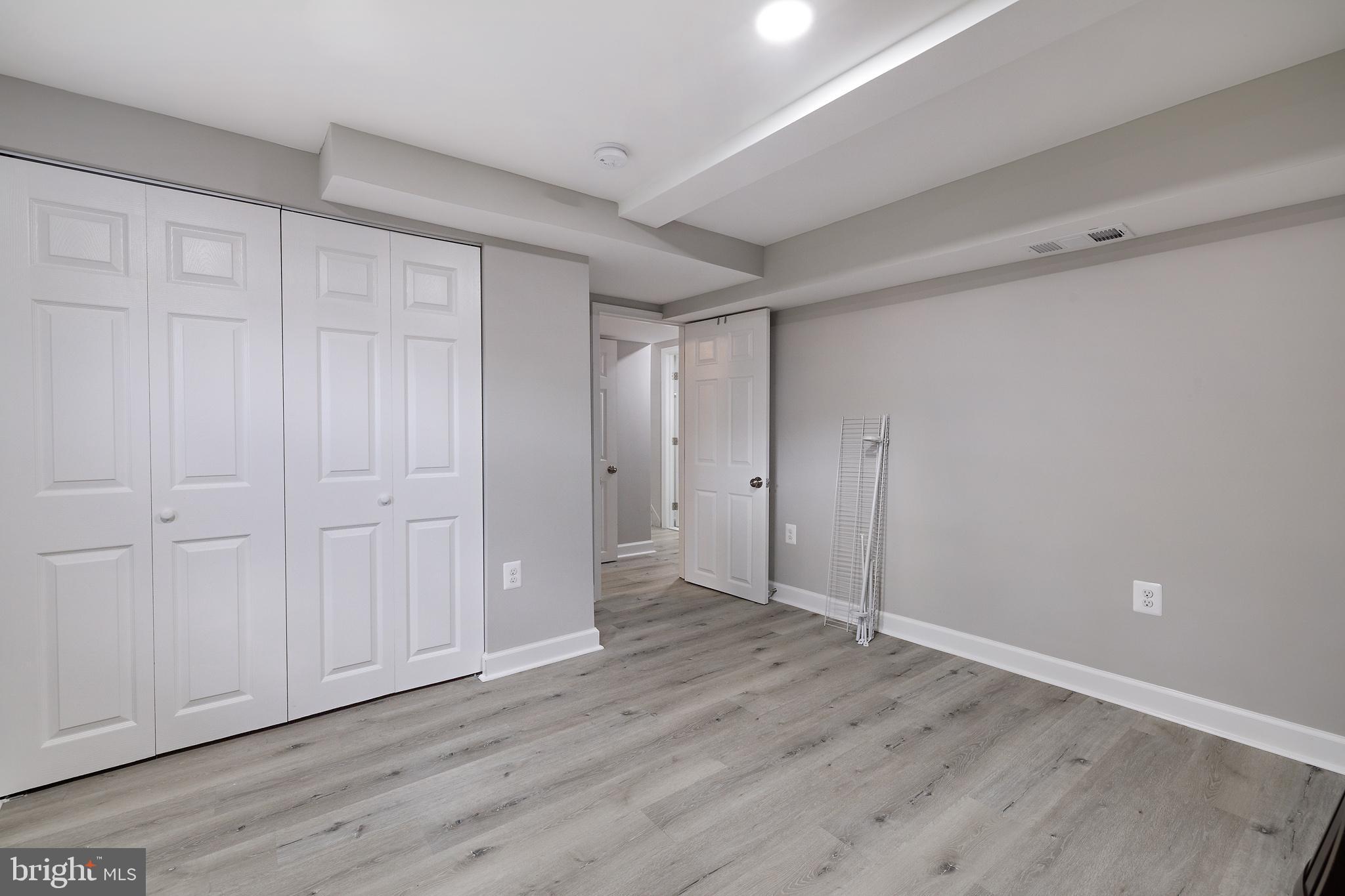 WHEATON VIEW - Residential