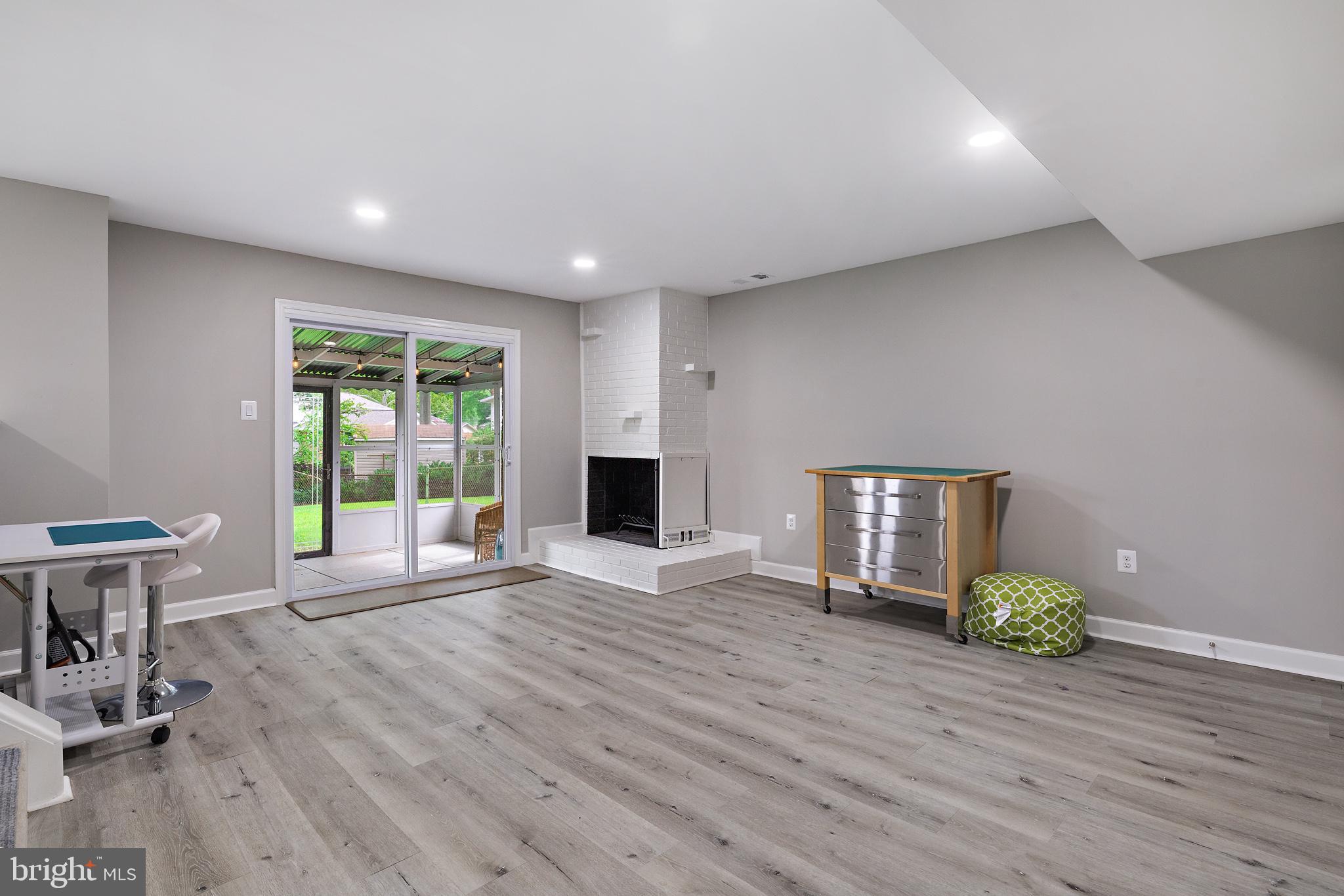 WHEATON VIEW - Residential