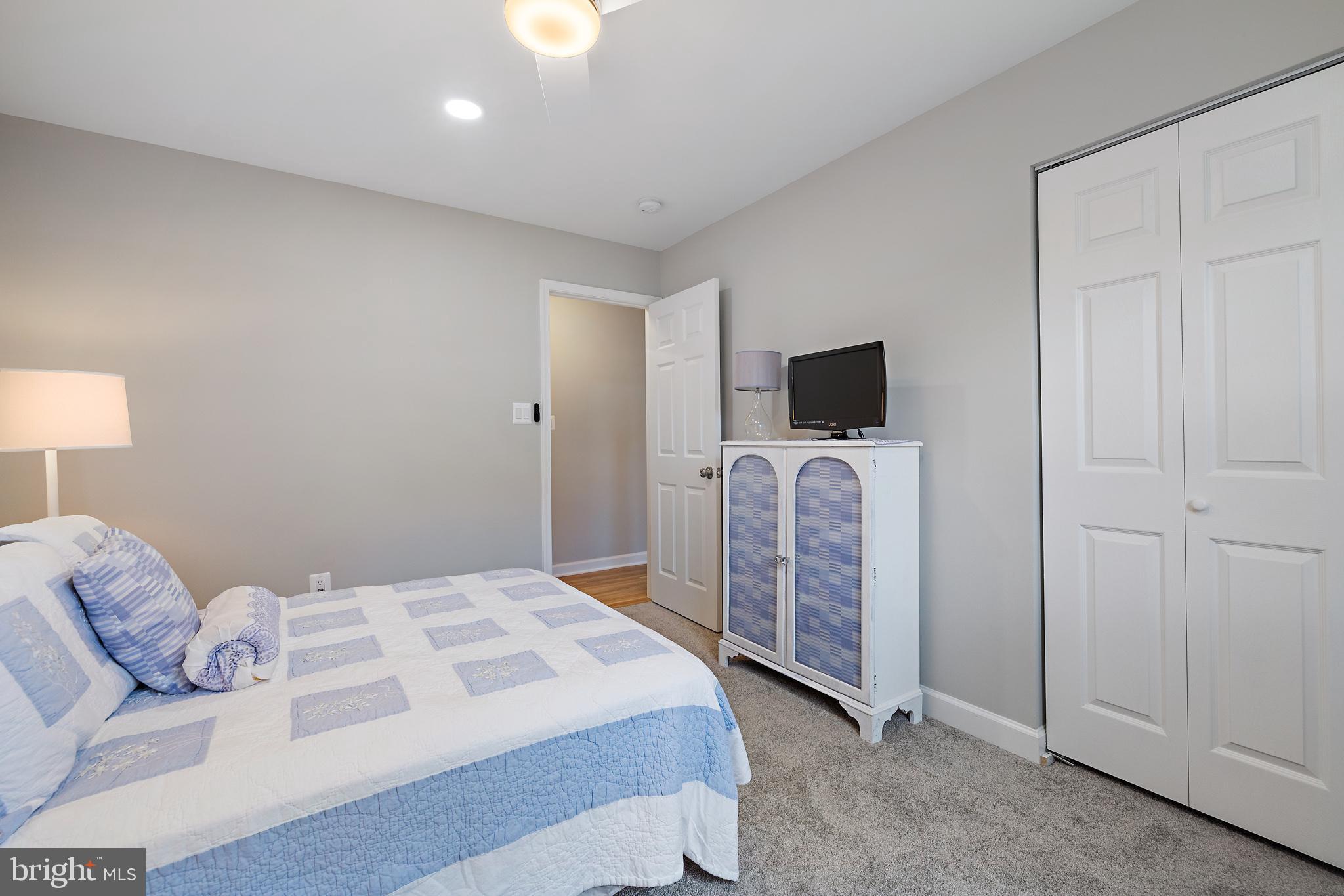 WHEATON VIEW - Residential