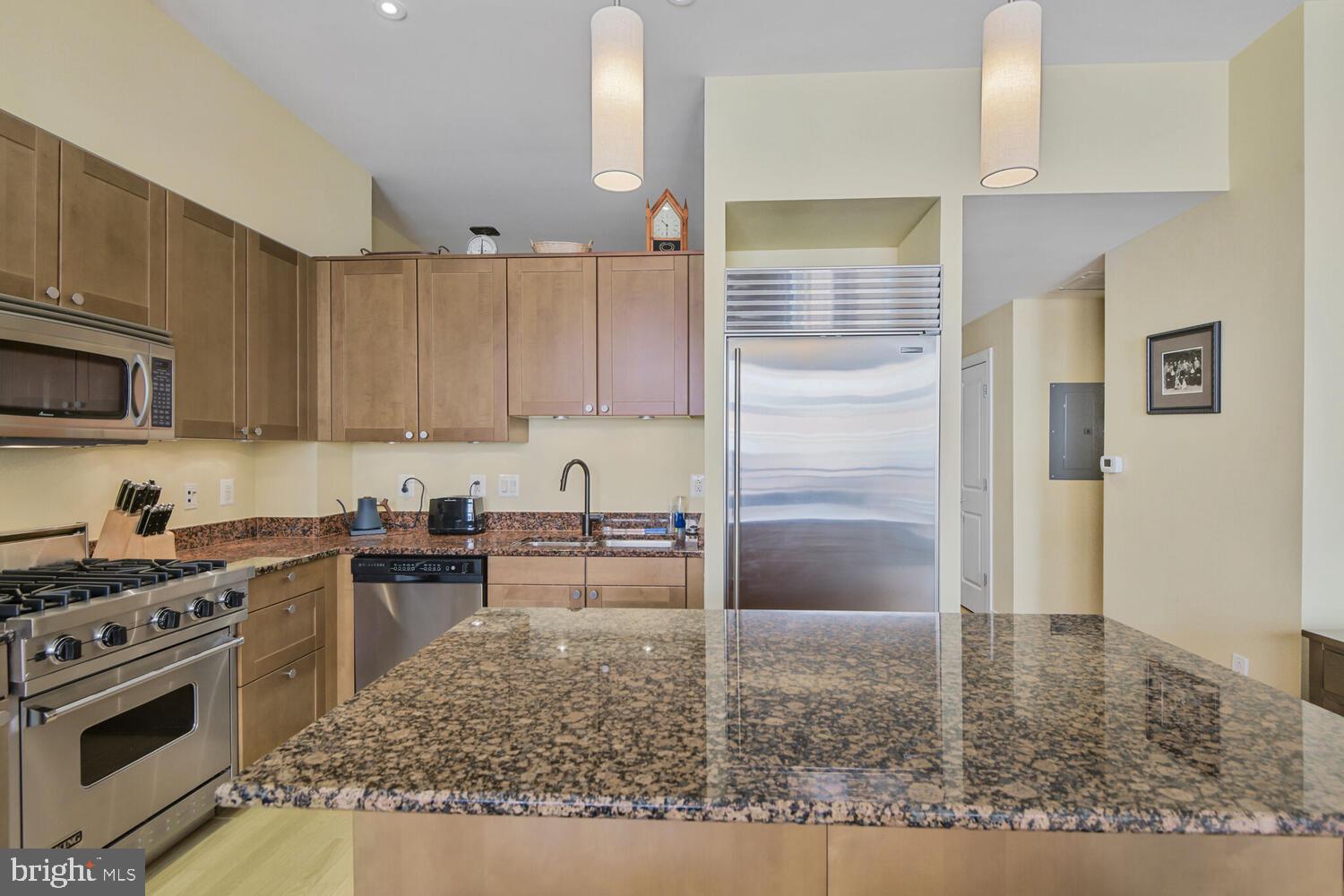 WEST END - Residential