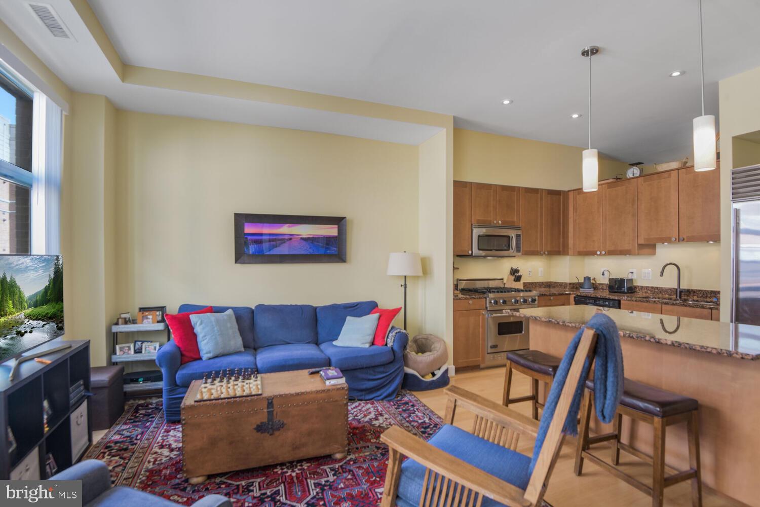 WEST END - Residential