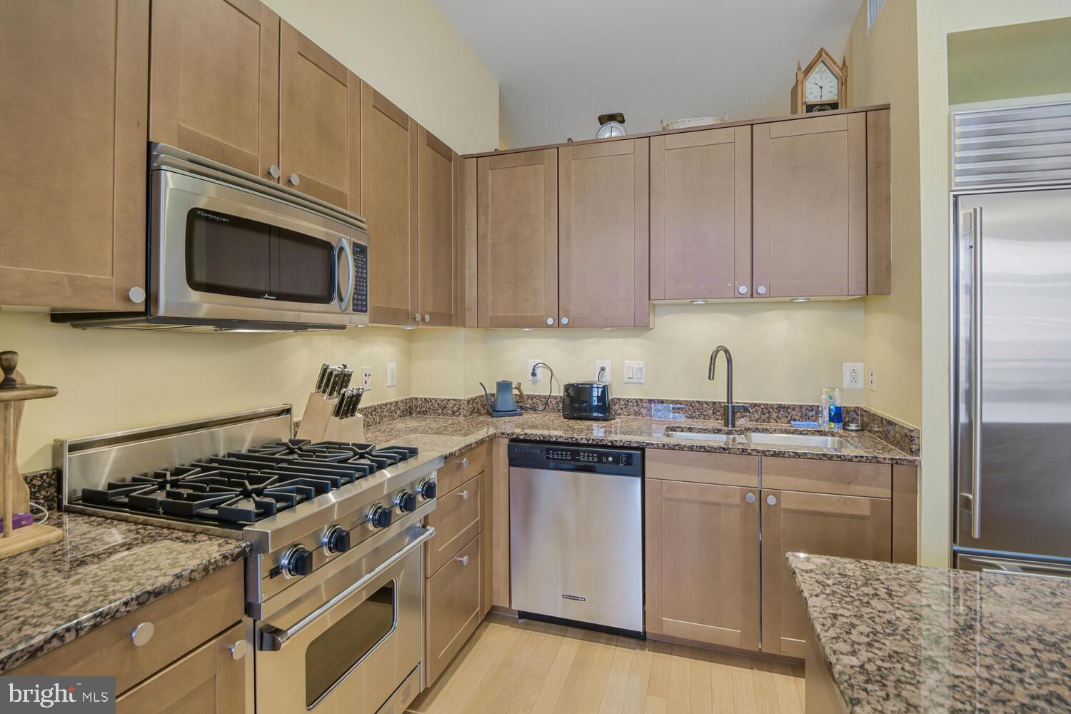 WEST END - Residential