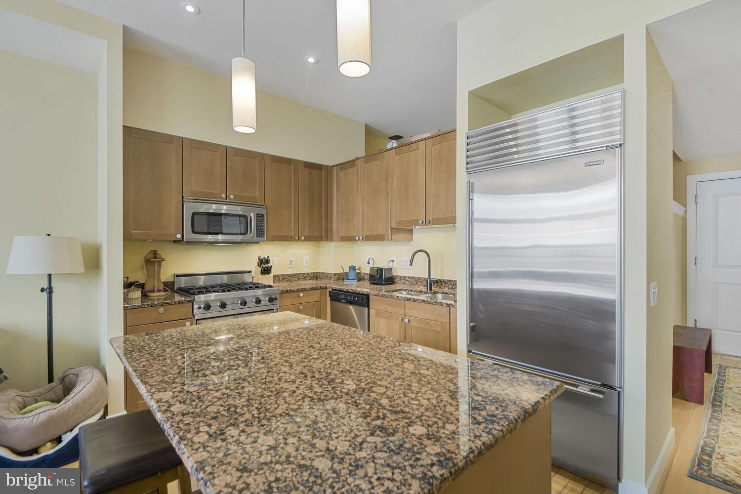 WEST END - Residential