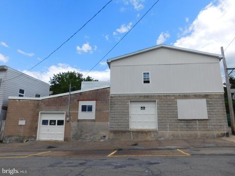 137 W SOUTH STREET MAHANOY CITY PA 17948