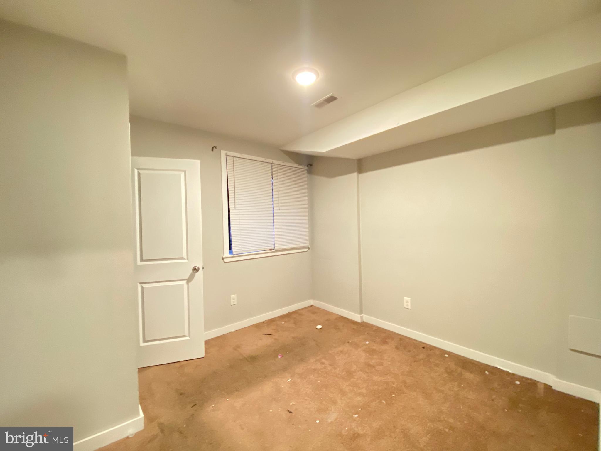 TEMPLE UNIVERSITY - Residential Lease