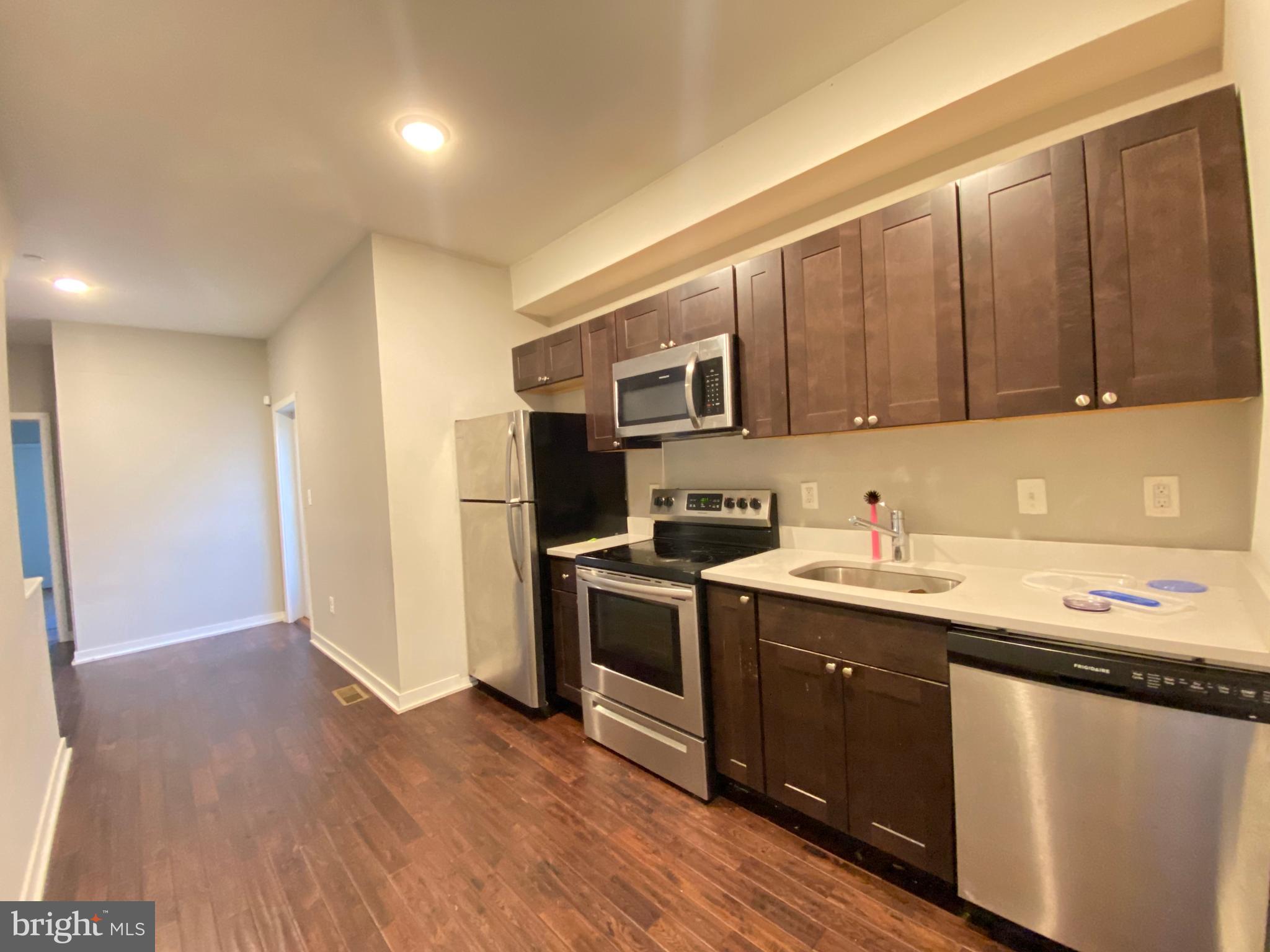 TEMPLE UNIVERSITY - Residential Lease