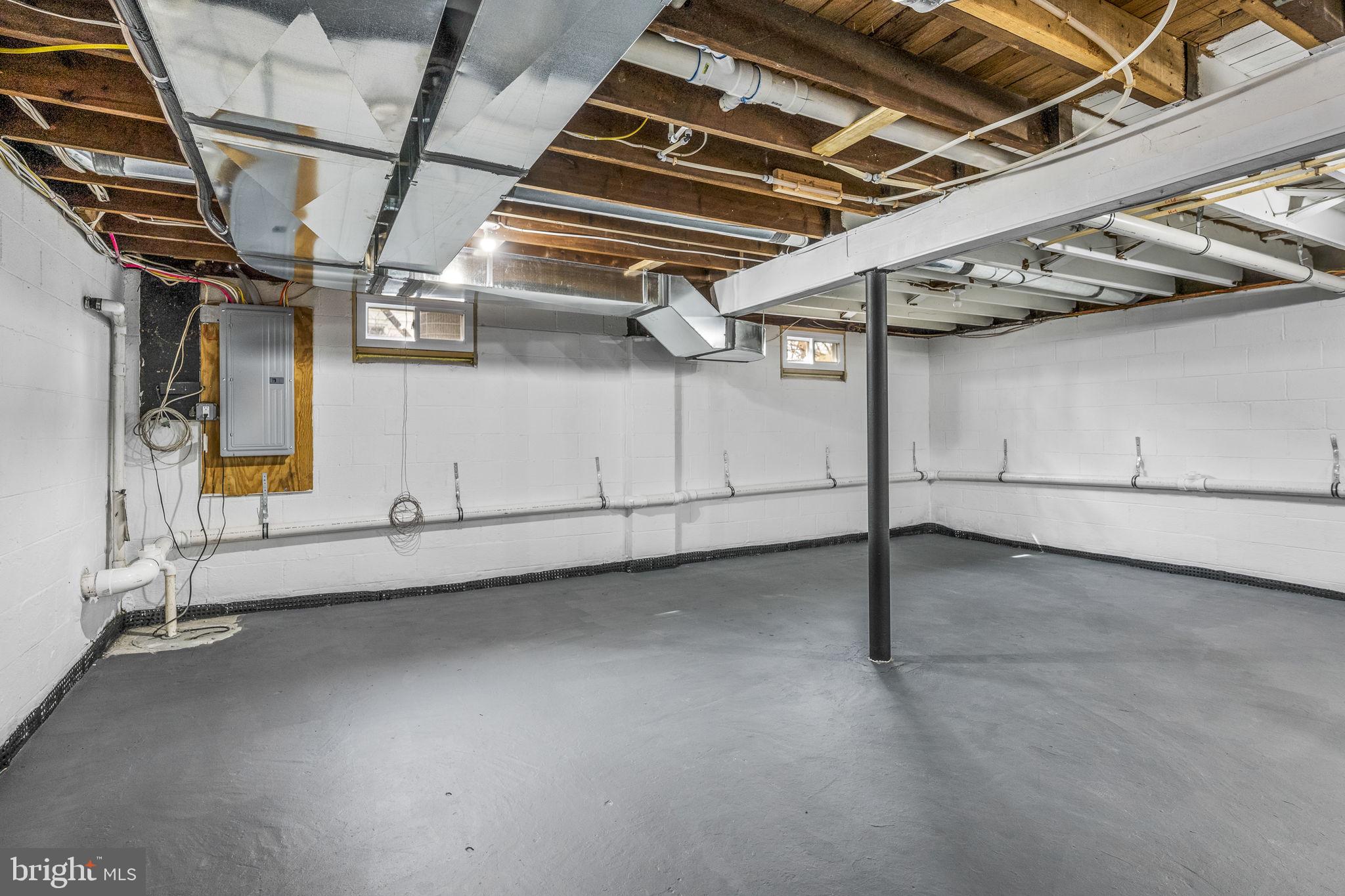 BLACK HORSE - Residential