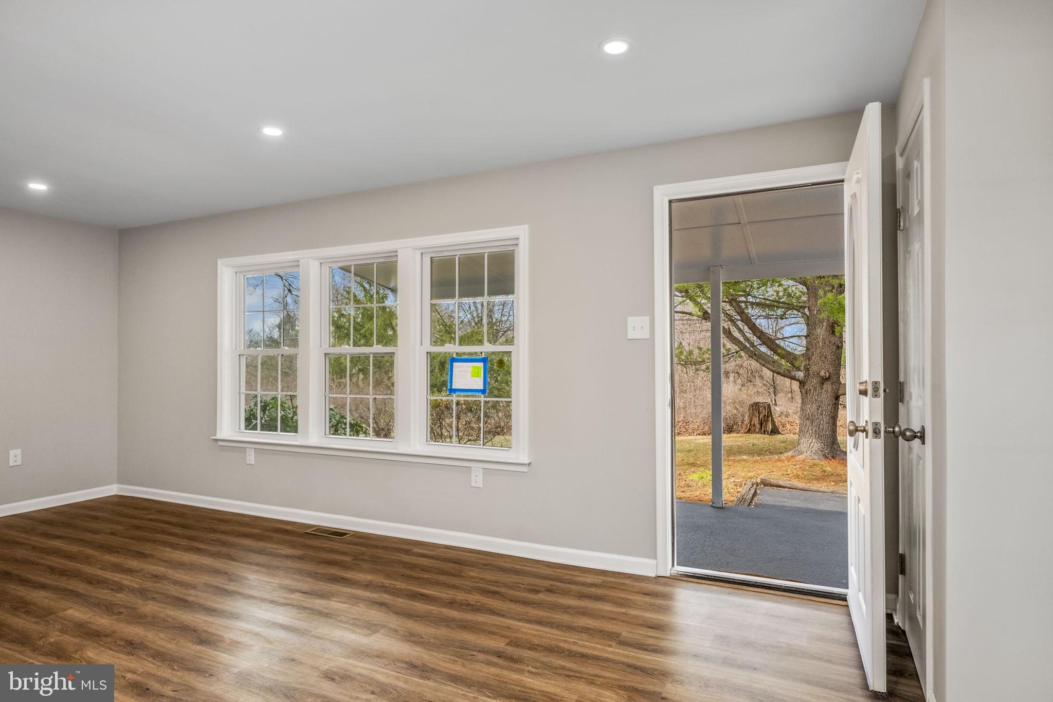 BLACK HORSE - Residential