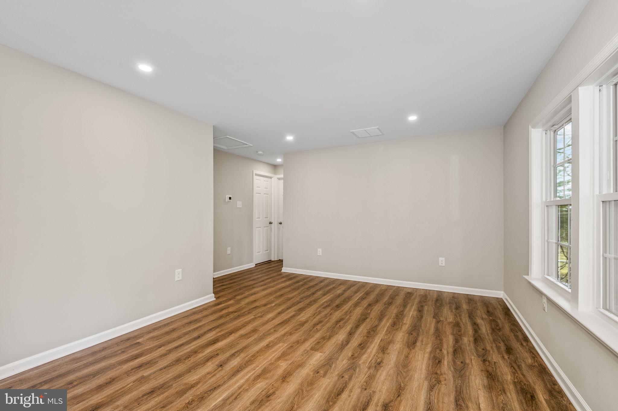 BLACK HORSE - Residential