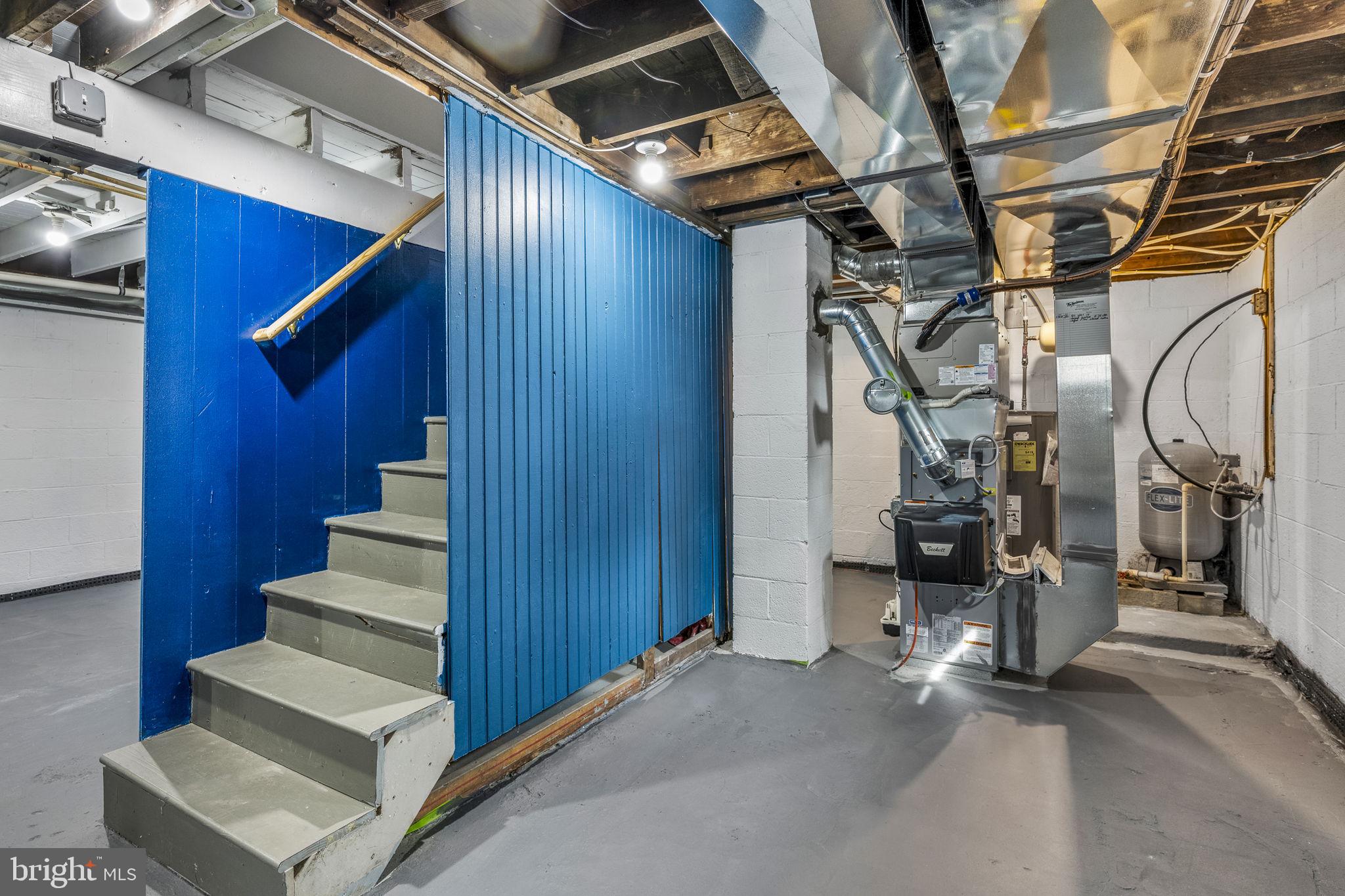 BLACK HORSE - Residential