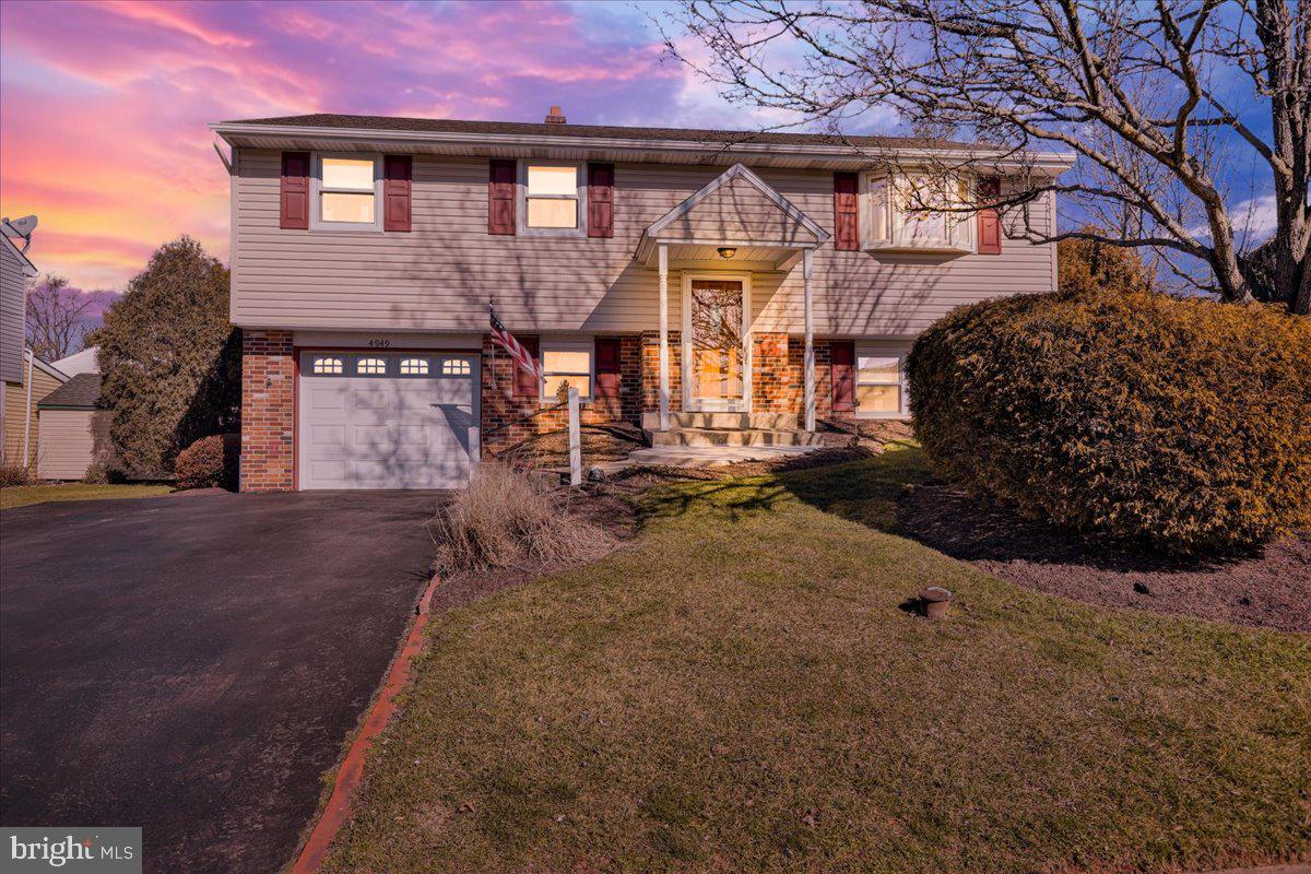 LORANE ORCHARD - Residential